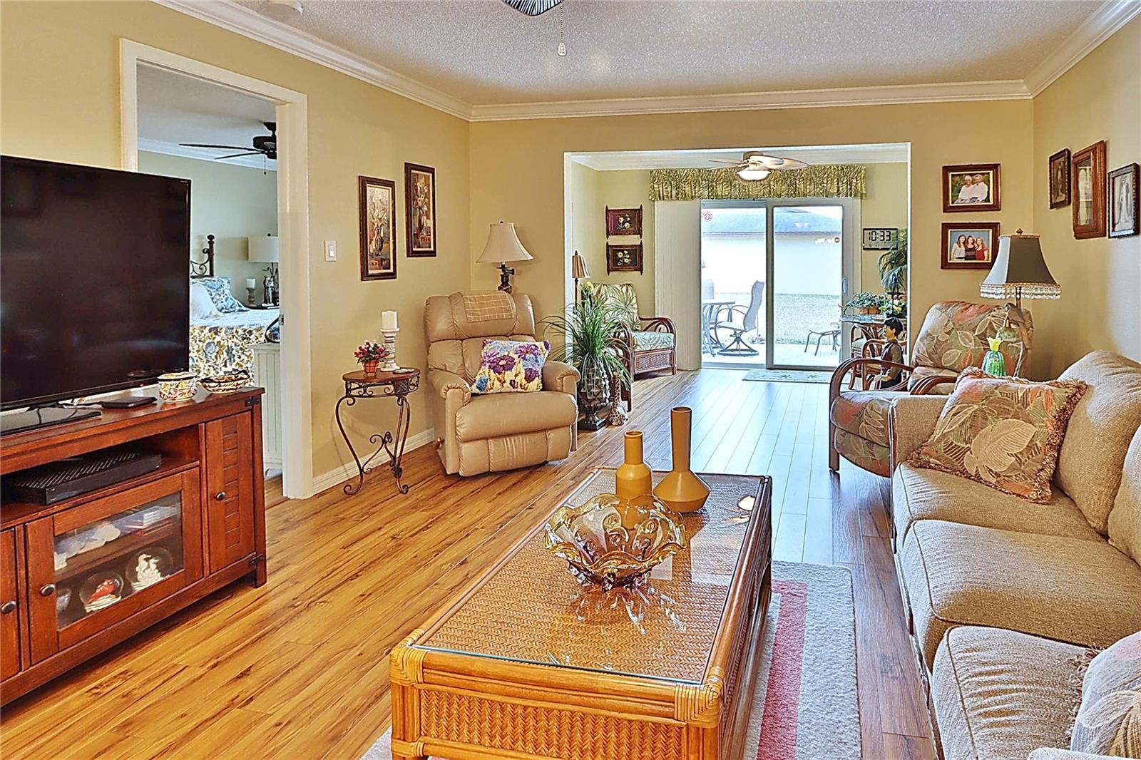 HIGHLAND LAKES VILLAS ON THE GREEN - Residential