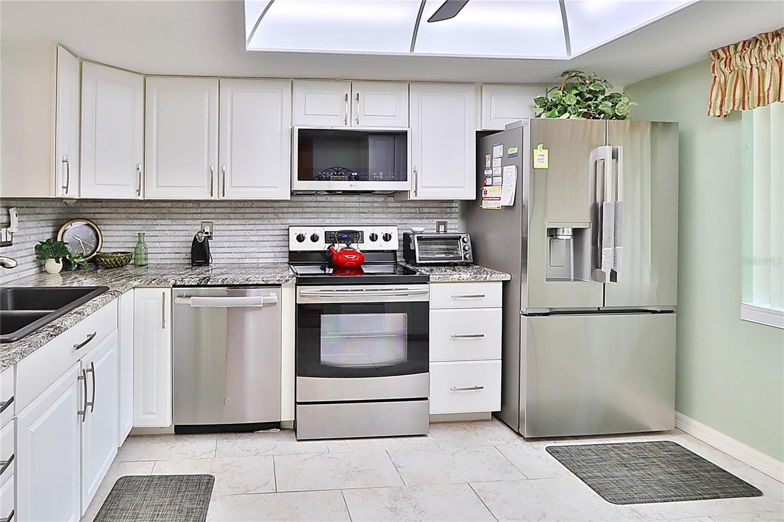 HIGHLAND LAKES VILLAS ON THE GREEN - Residential