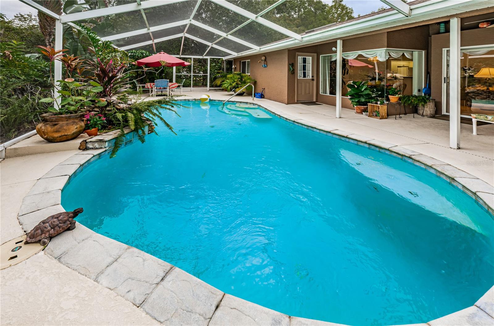 ELLINGTON ESTATES - Residential