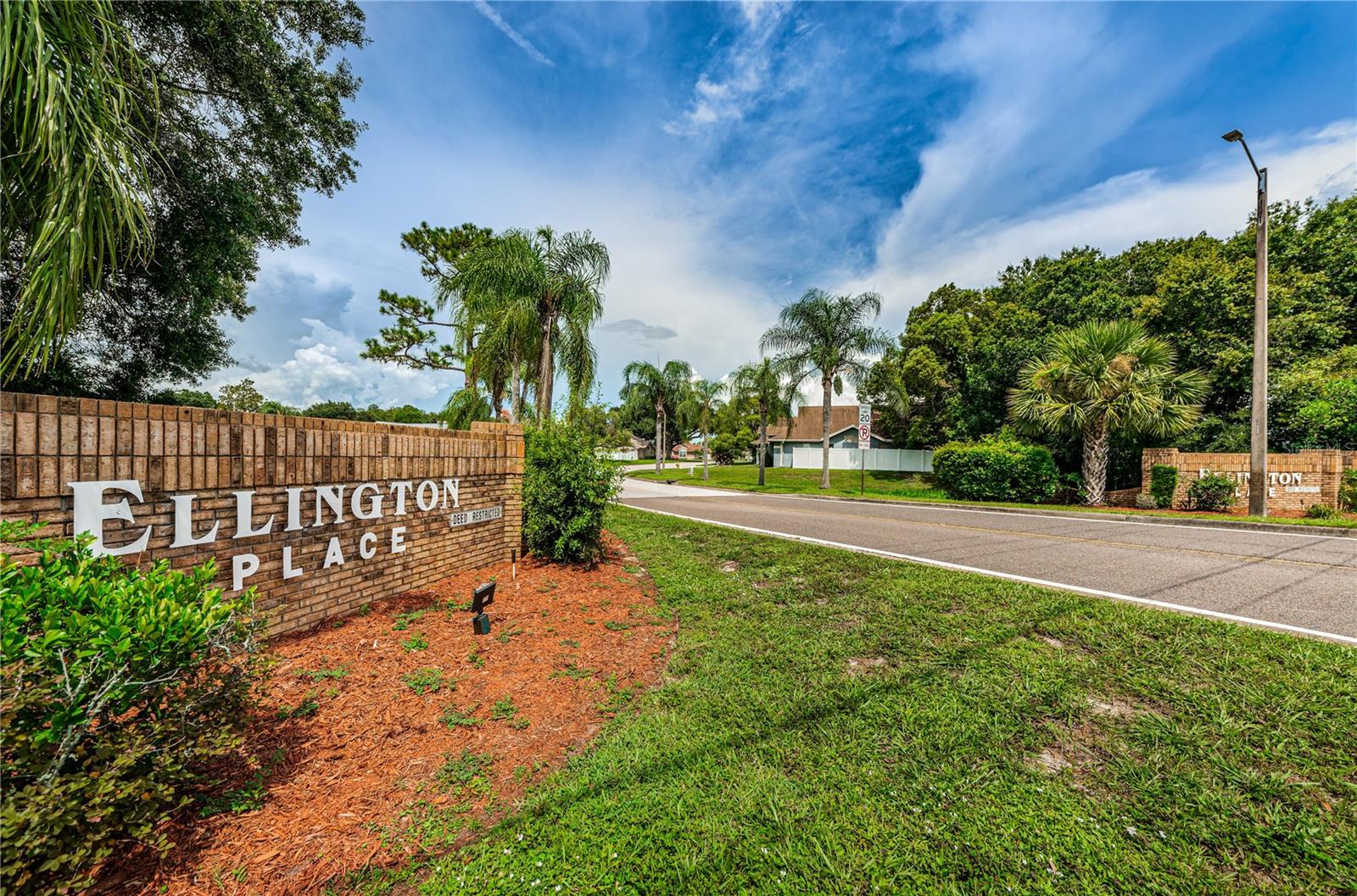 ELLINGTON ESTATES - Residential