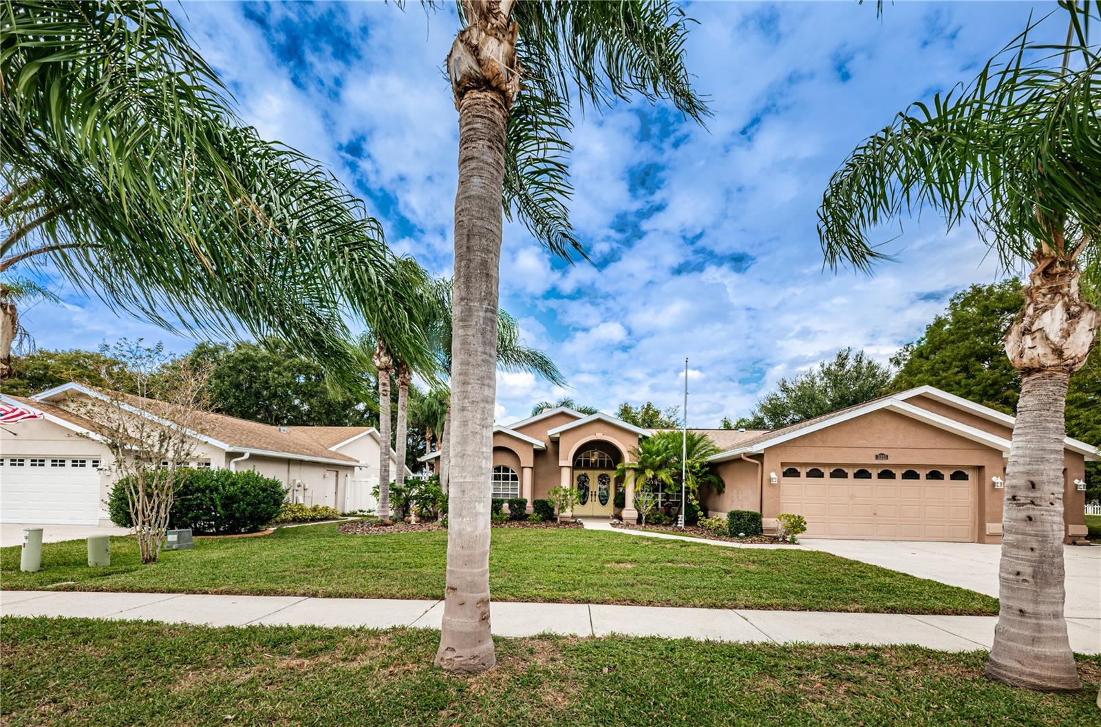 ELLINGTON ESTATES - Residential