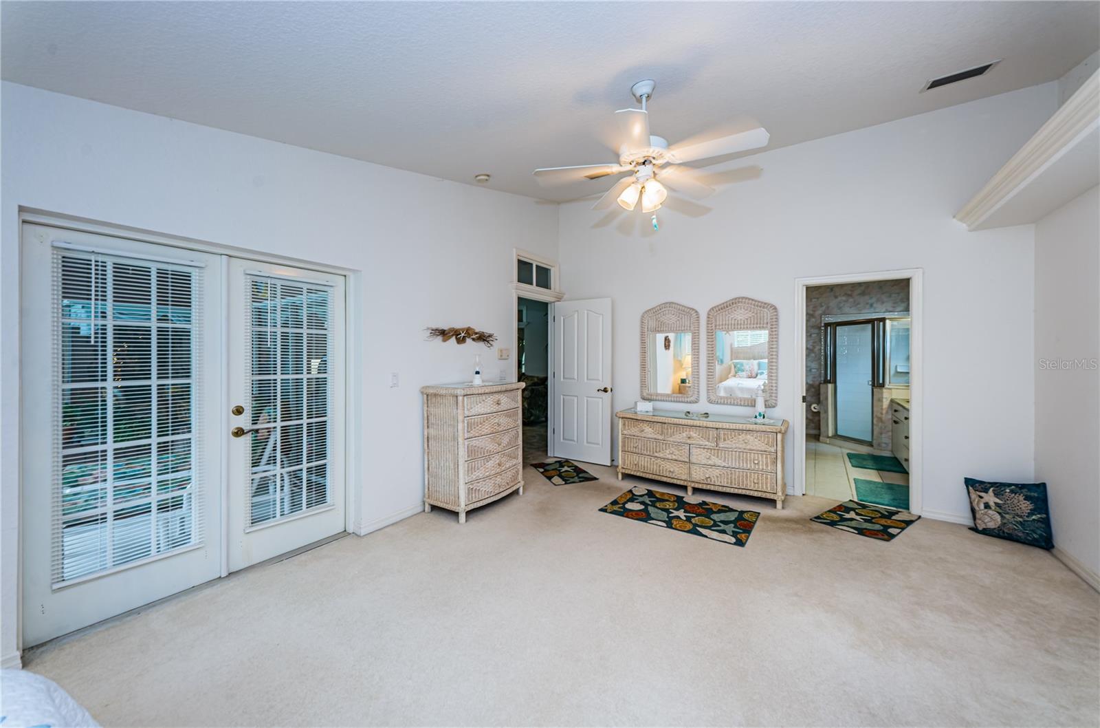 ELLINGTON ESTATES - Residential