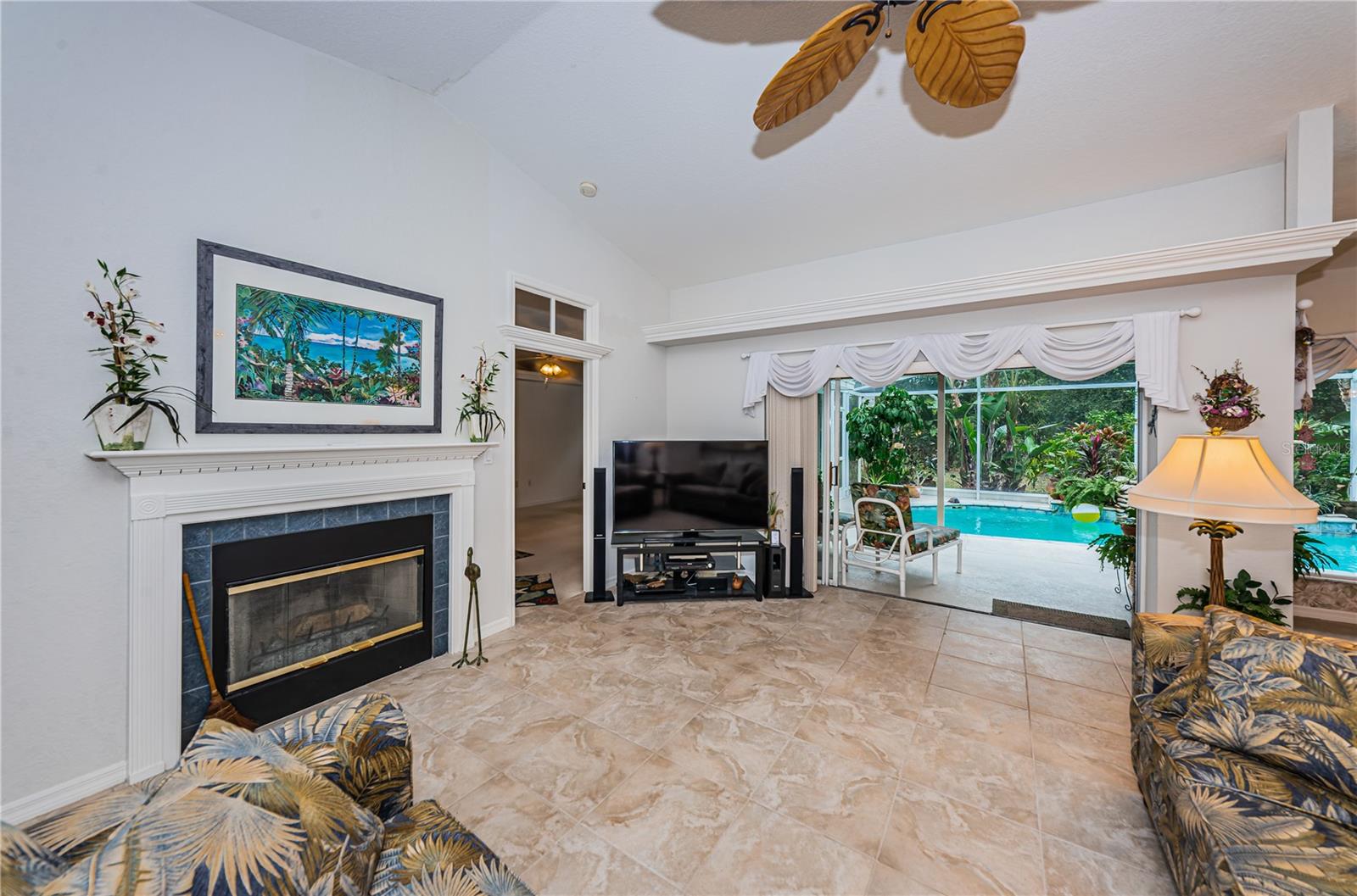 ELLINGTON ESTATES - Residential