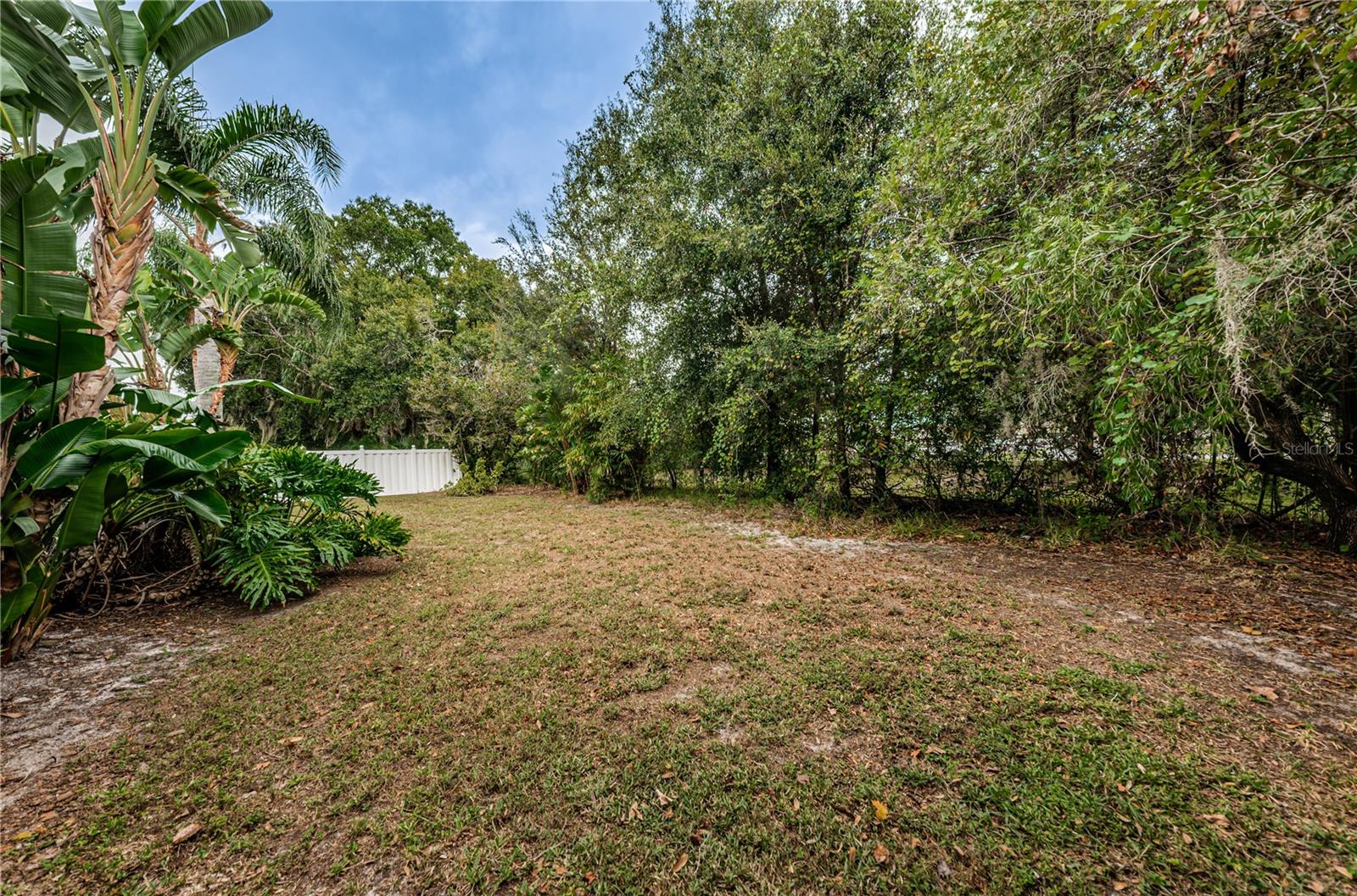 ELLINGTON ESTATES - Residential