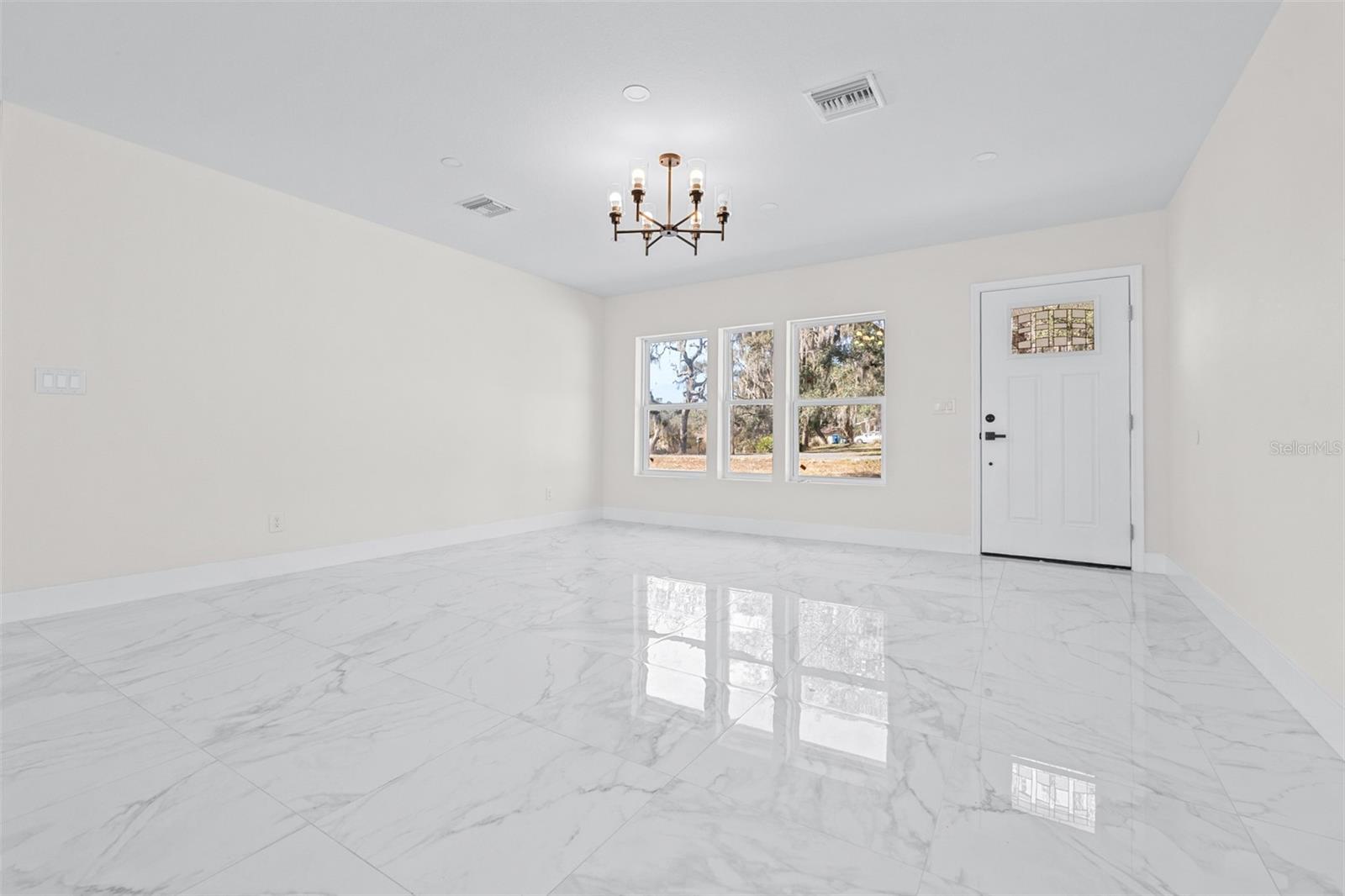 LAKEWOOD - Residential