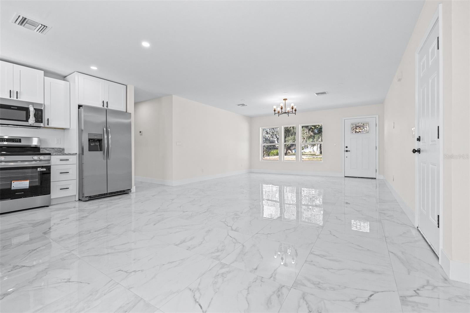 LAKEWOOD - Residential