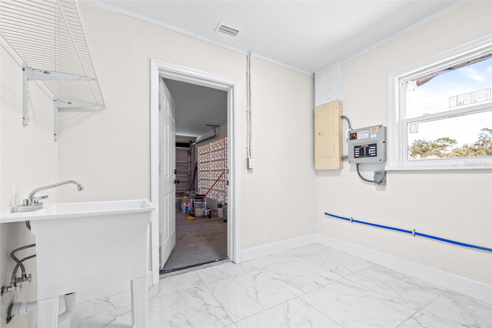 LAKEWOOD - Residential