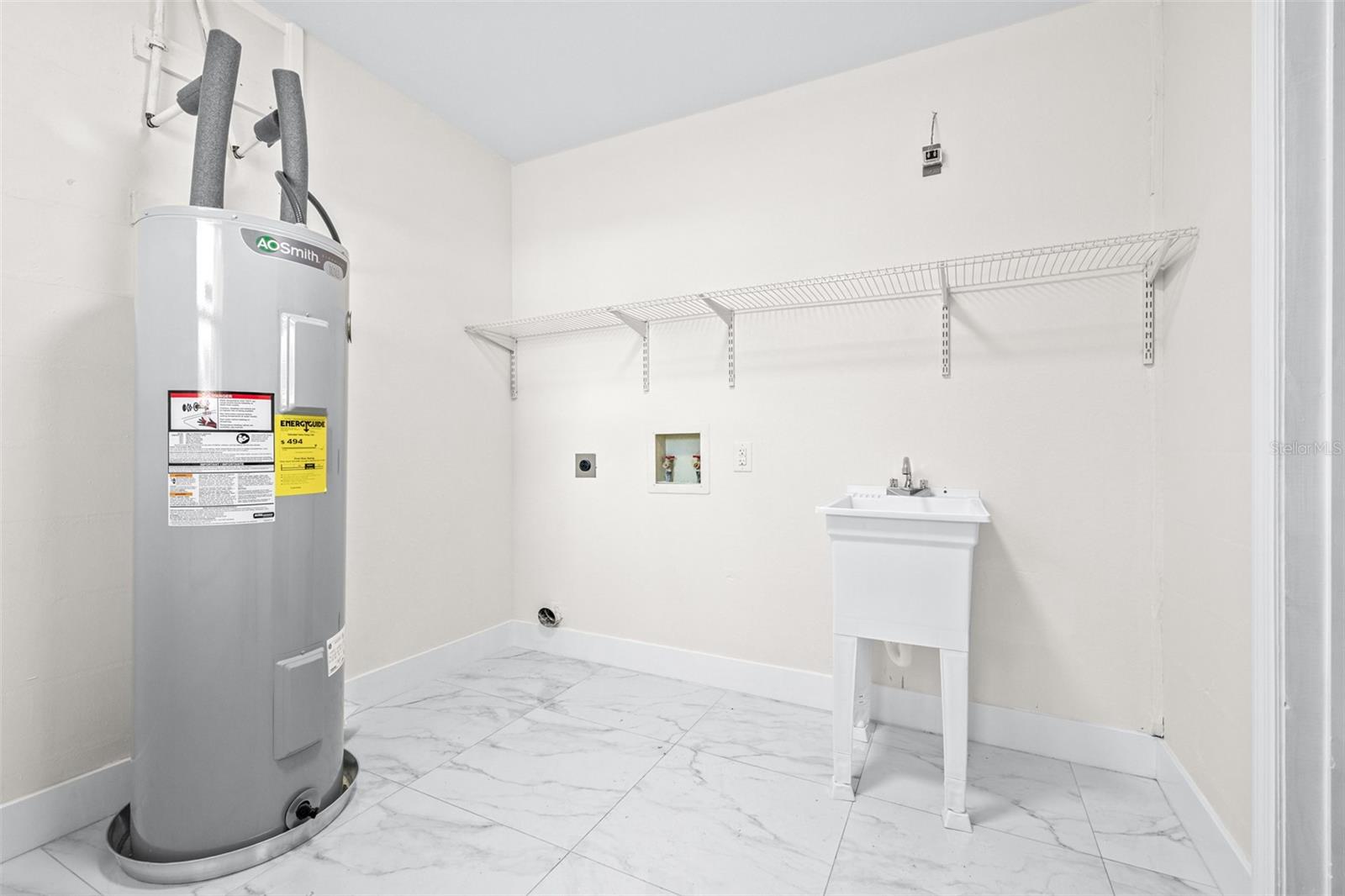 LAKEWOOD - Residential