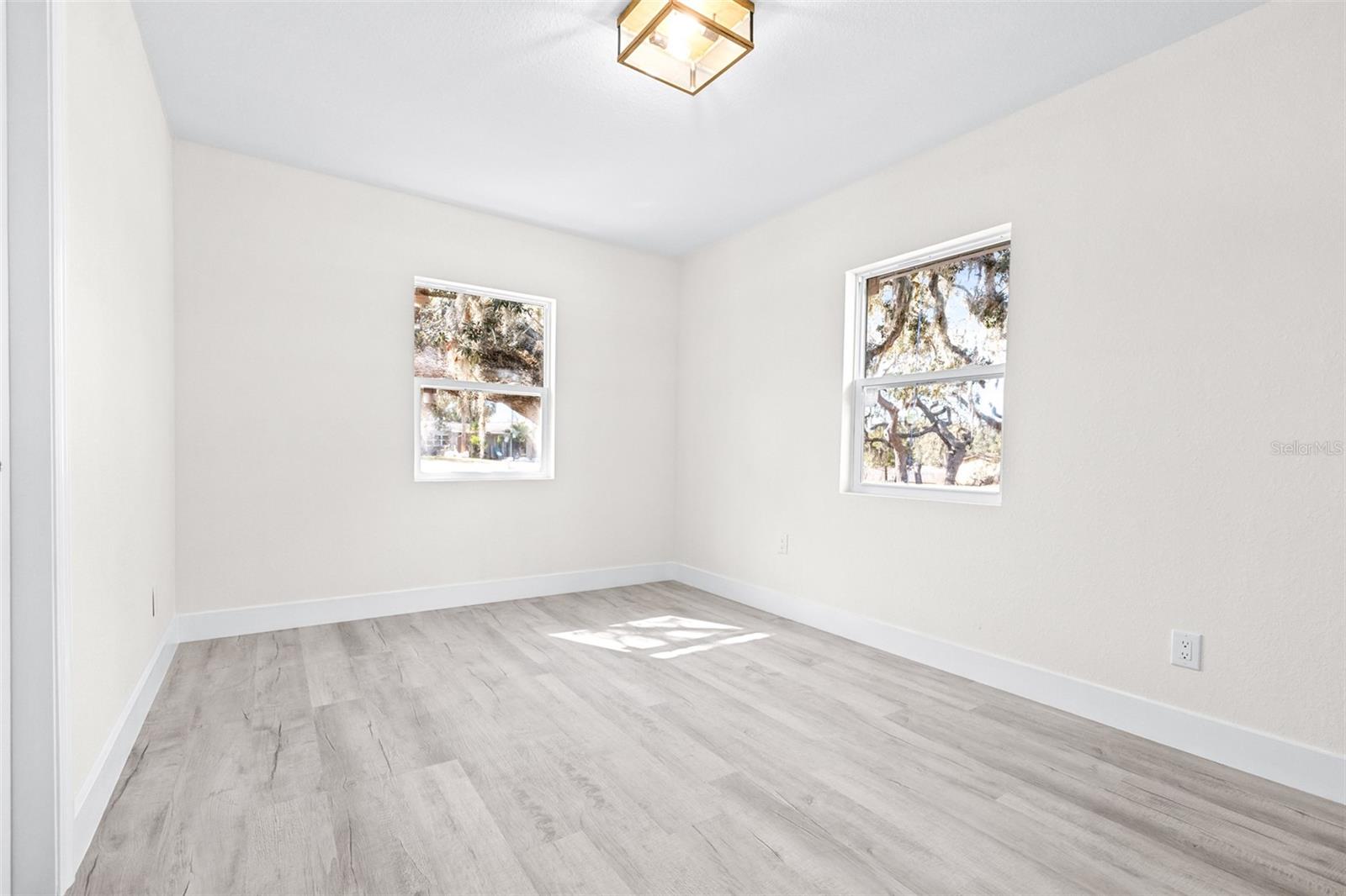 LAKEWOOD - Residential