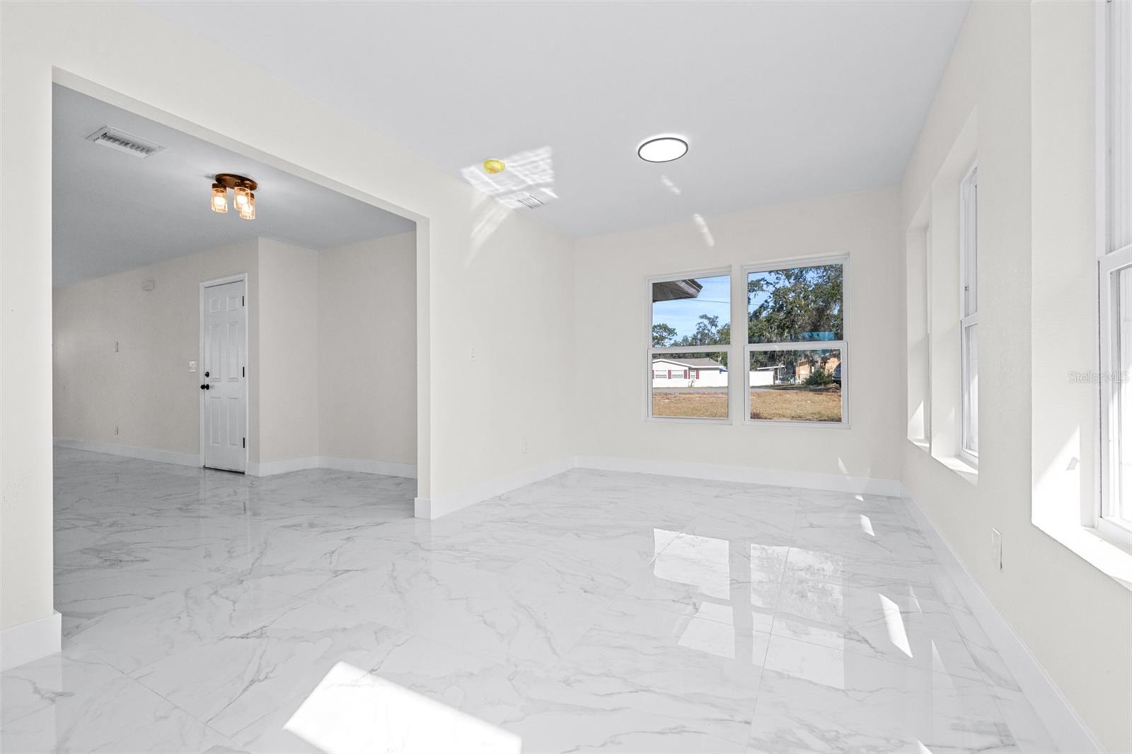 LAKEWOOD - Residential