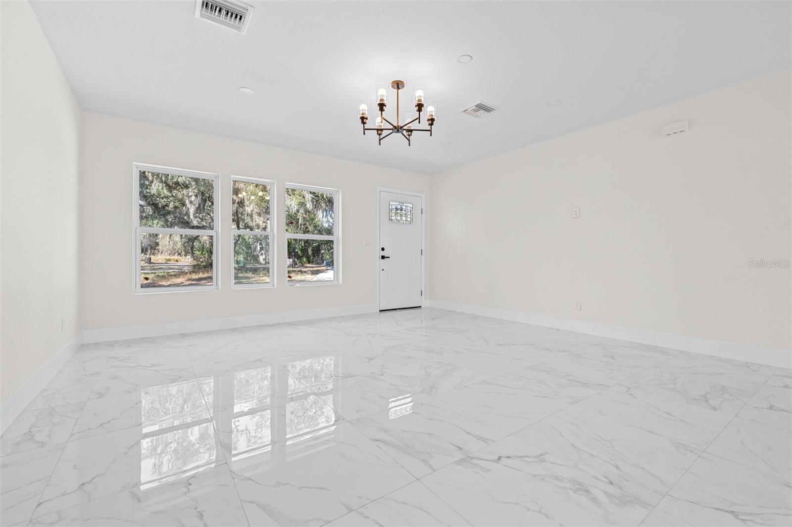 LAKEWOOD - Residential