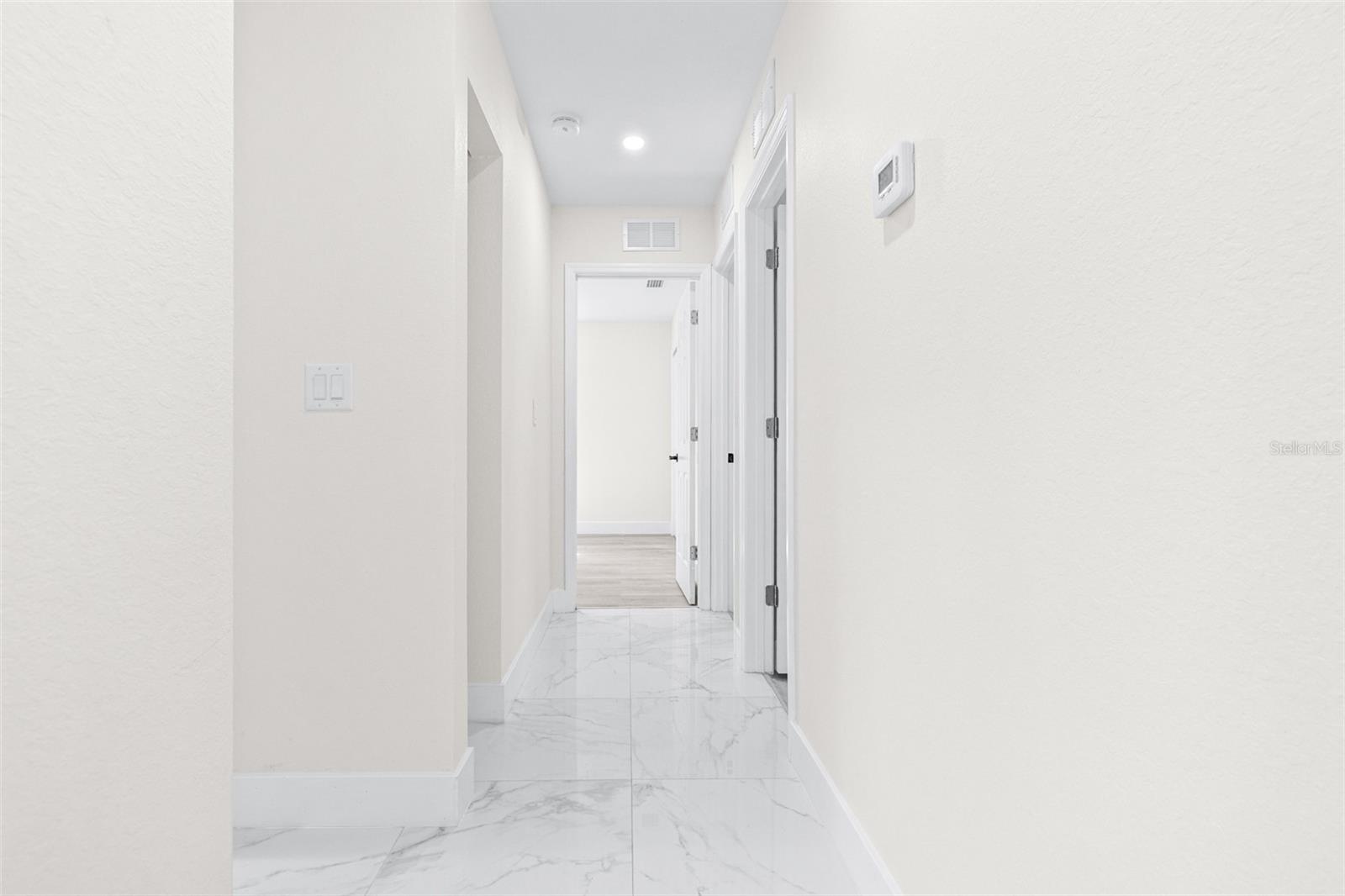 LAKEWOOD - Residential