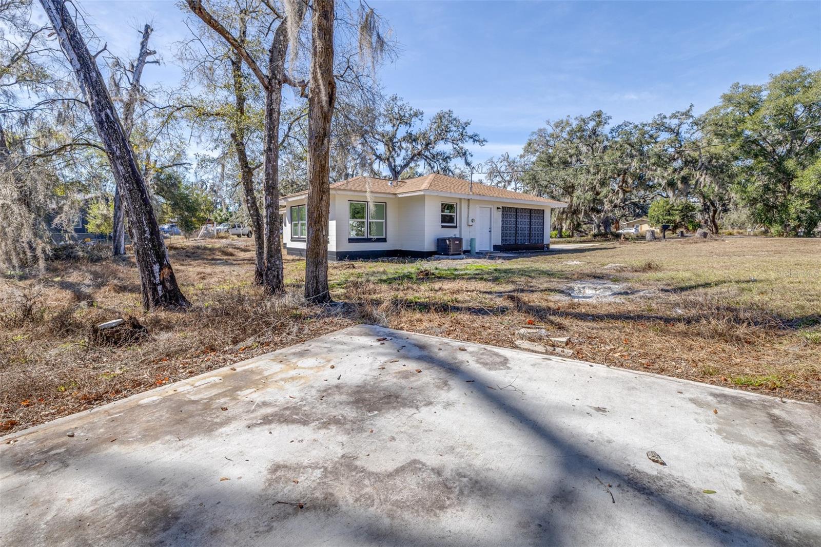 LAKEWOOD - Residential