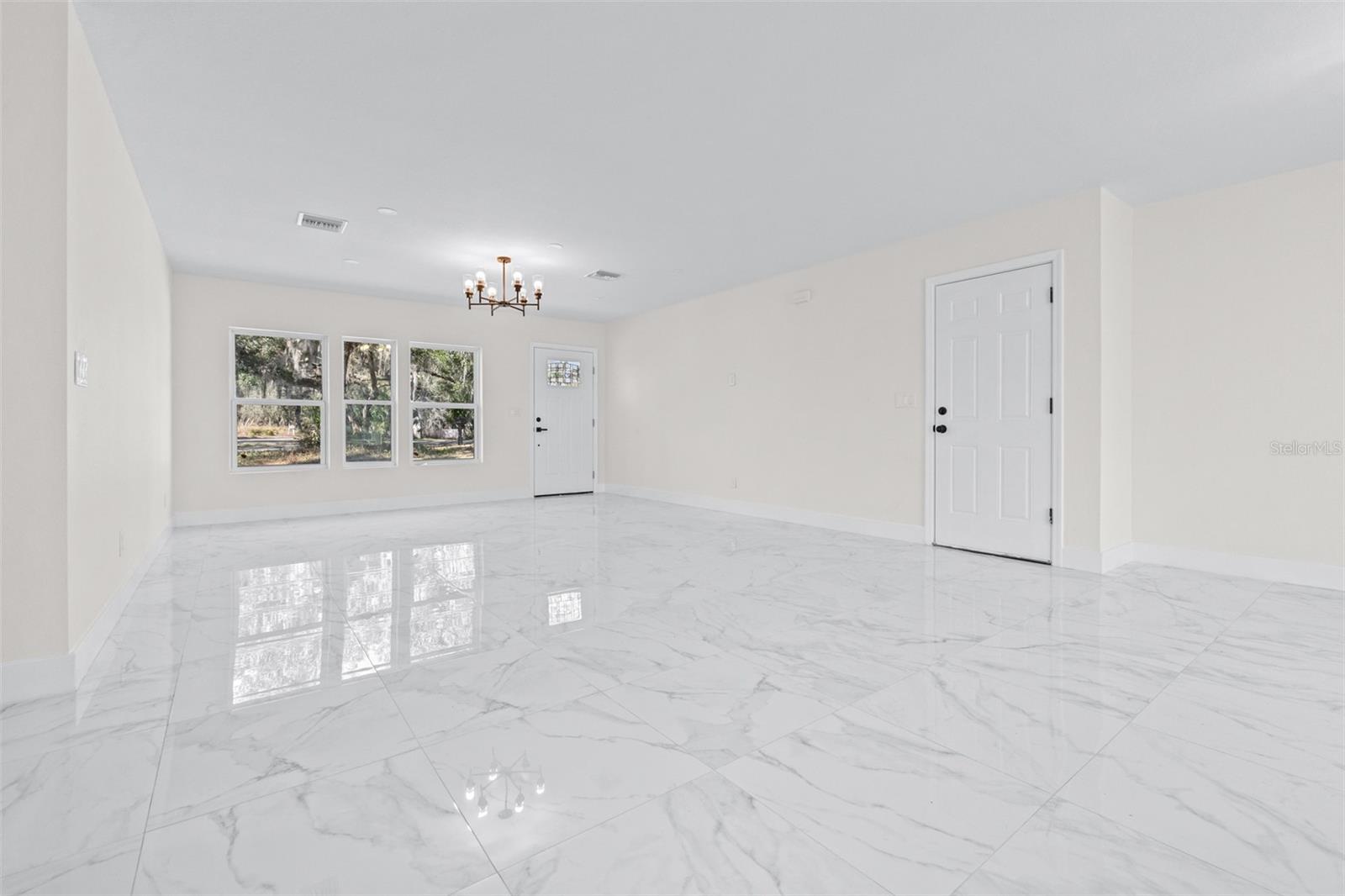 LAKEWOOD - Residential