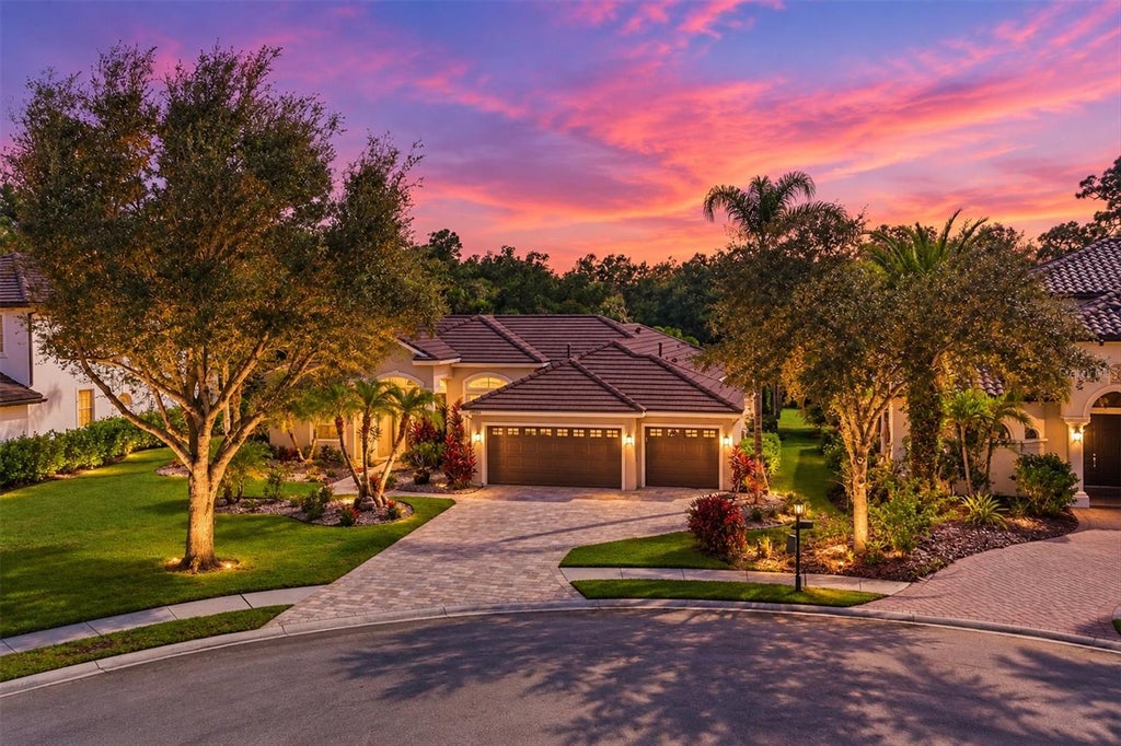 Photo of 7660 Harrington Lane, Bradenton, FL 34202 (MLS # A4709530)