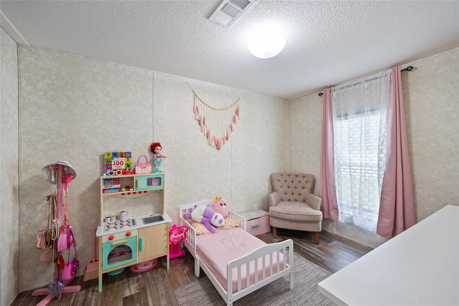 MEADOW RIDGE ESTATES - Residential