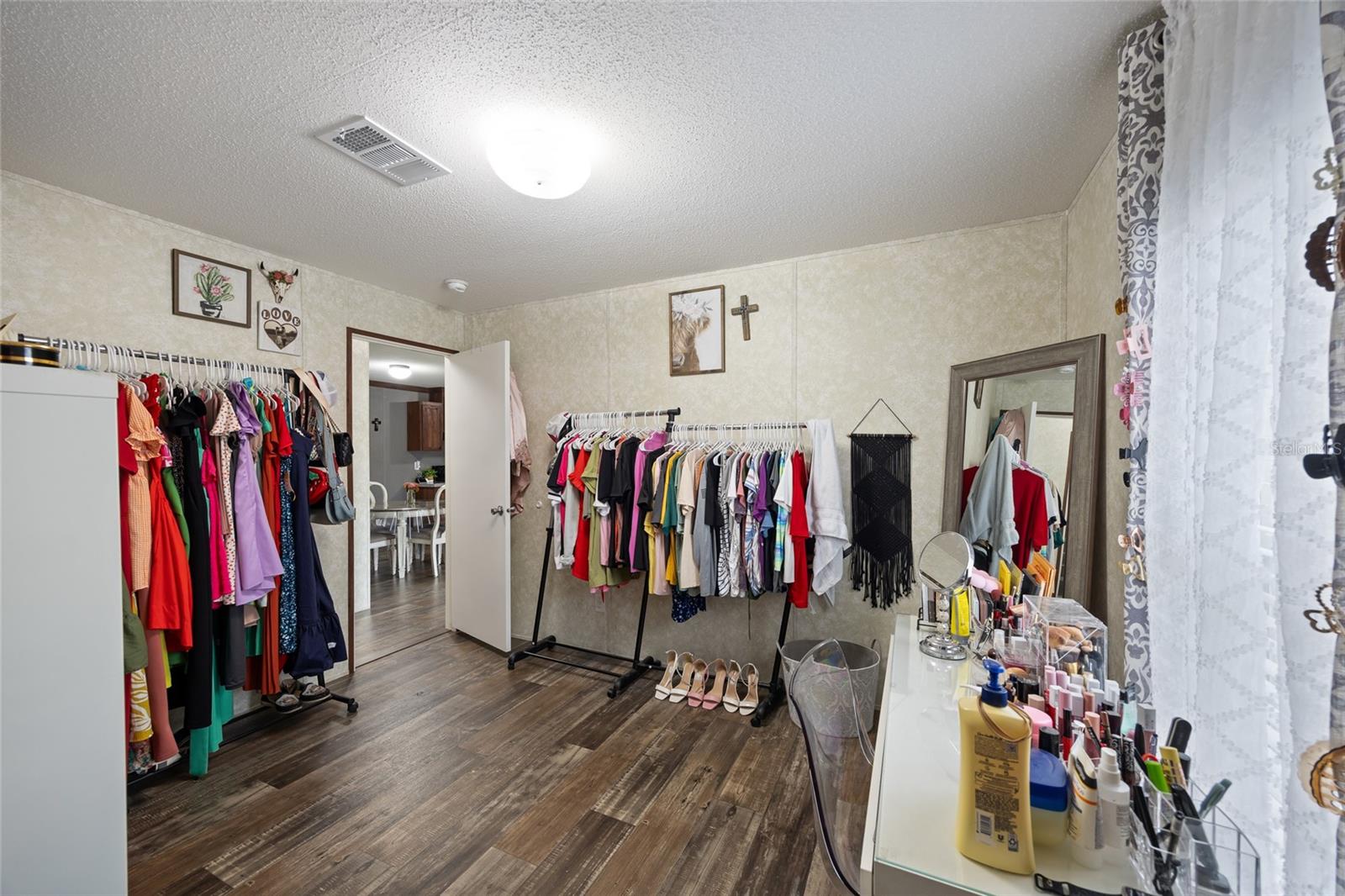 MEADOW RIDGE ESTATES - Residential