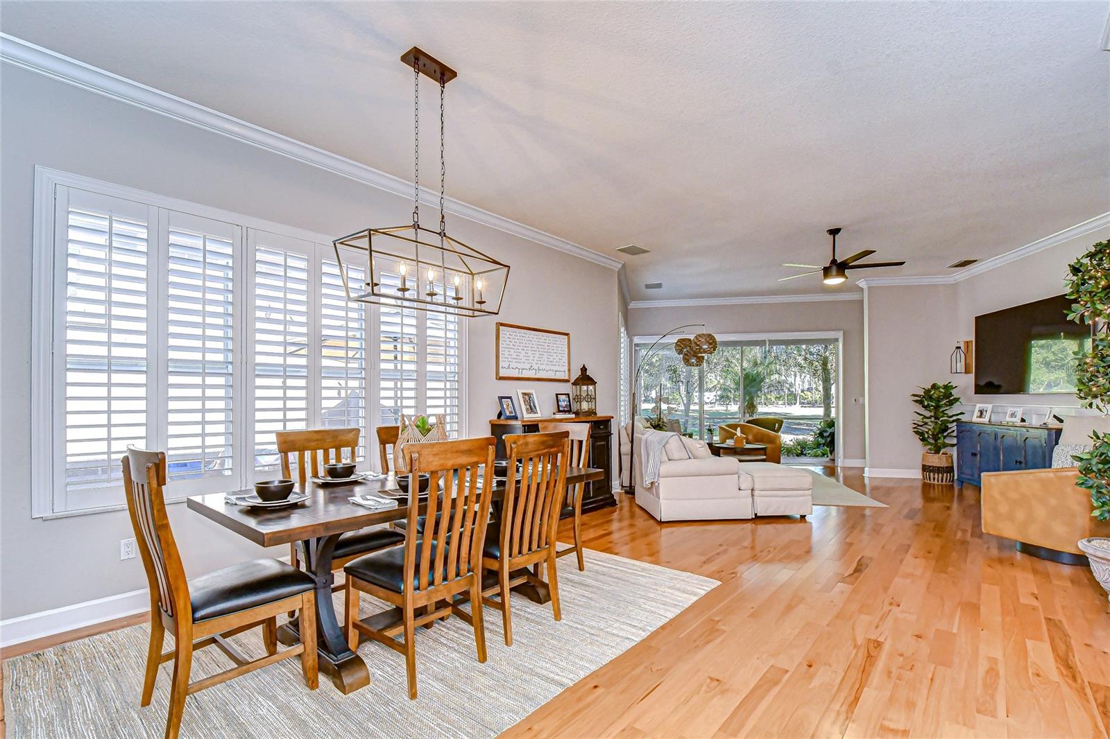 RIVER HILLS - Residential