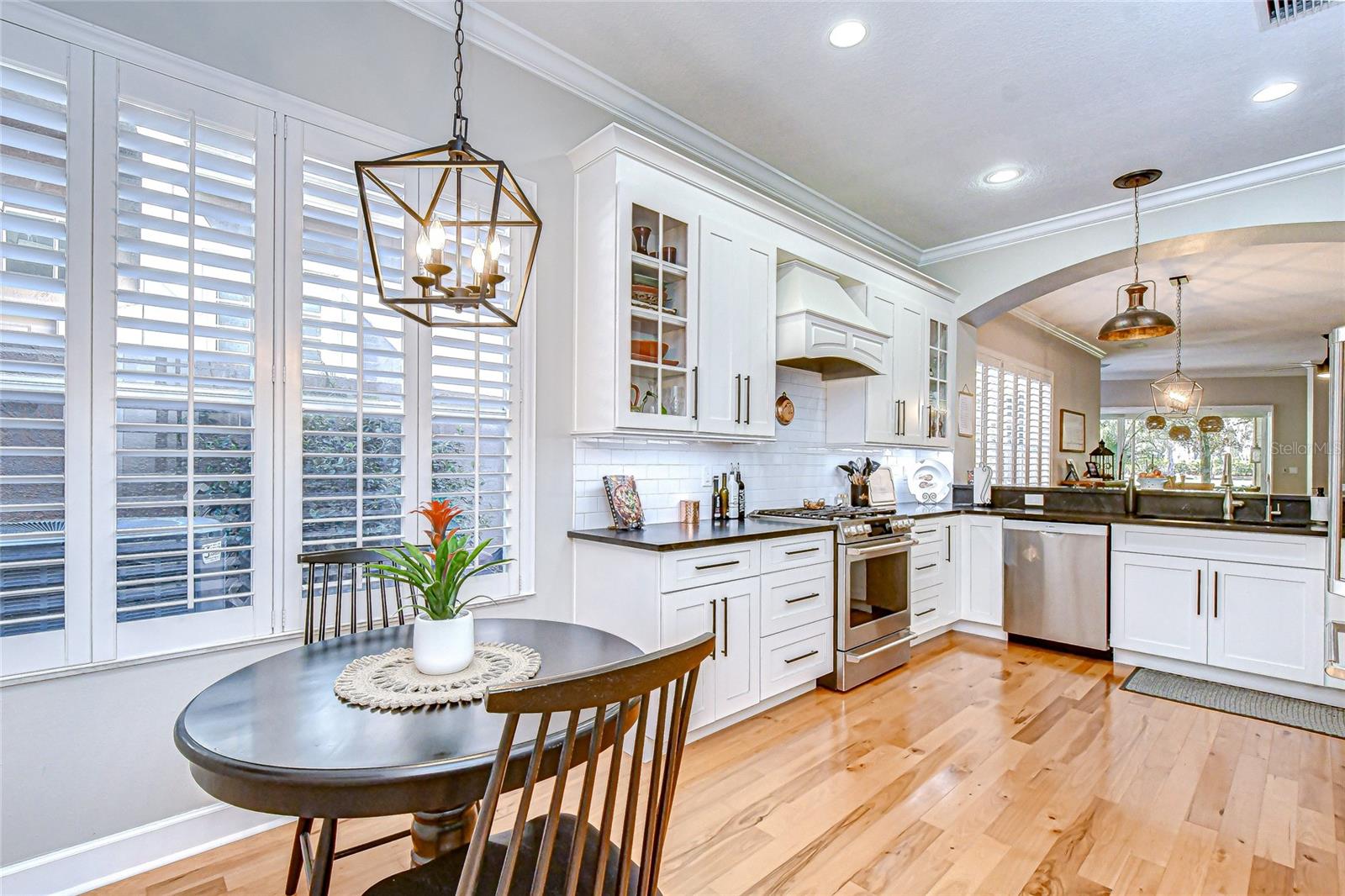 RIVER HILLS - Residential