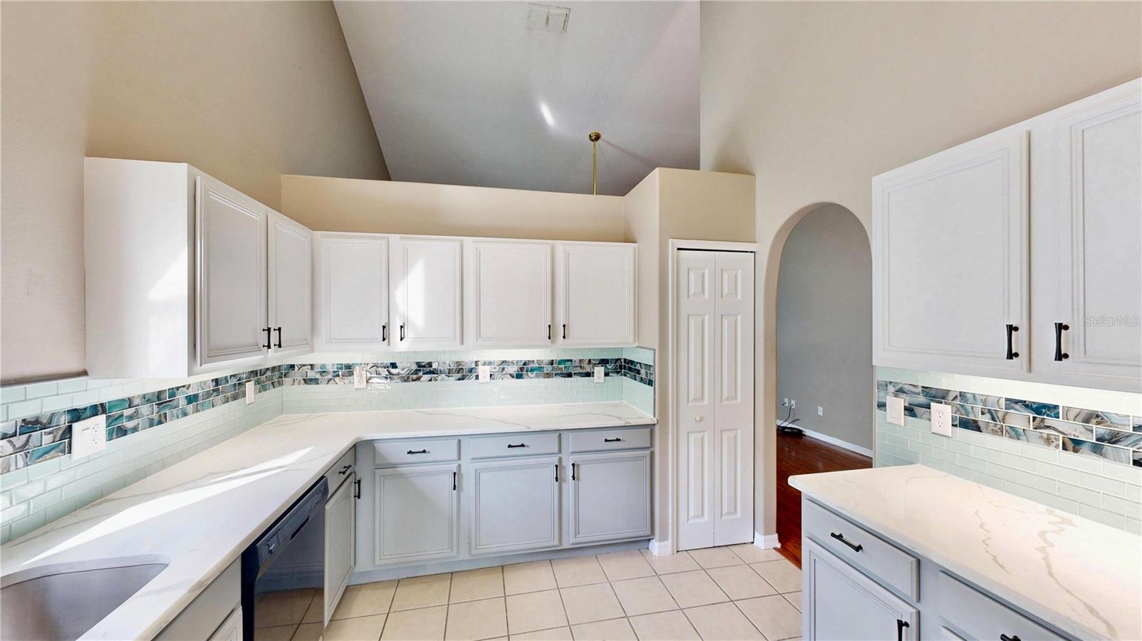 CRYSTAL CREEK - Residential