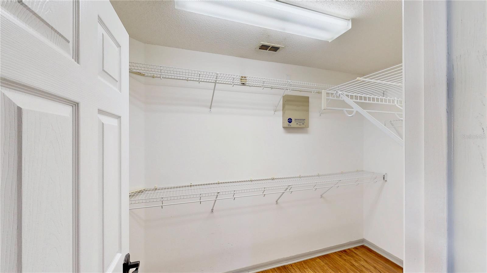 CRYSTAL CREEK - Residential