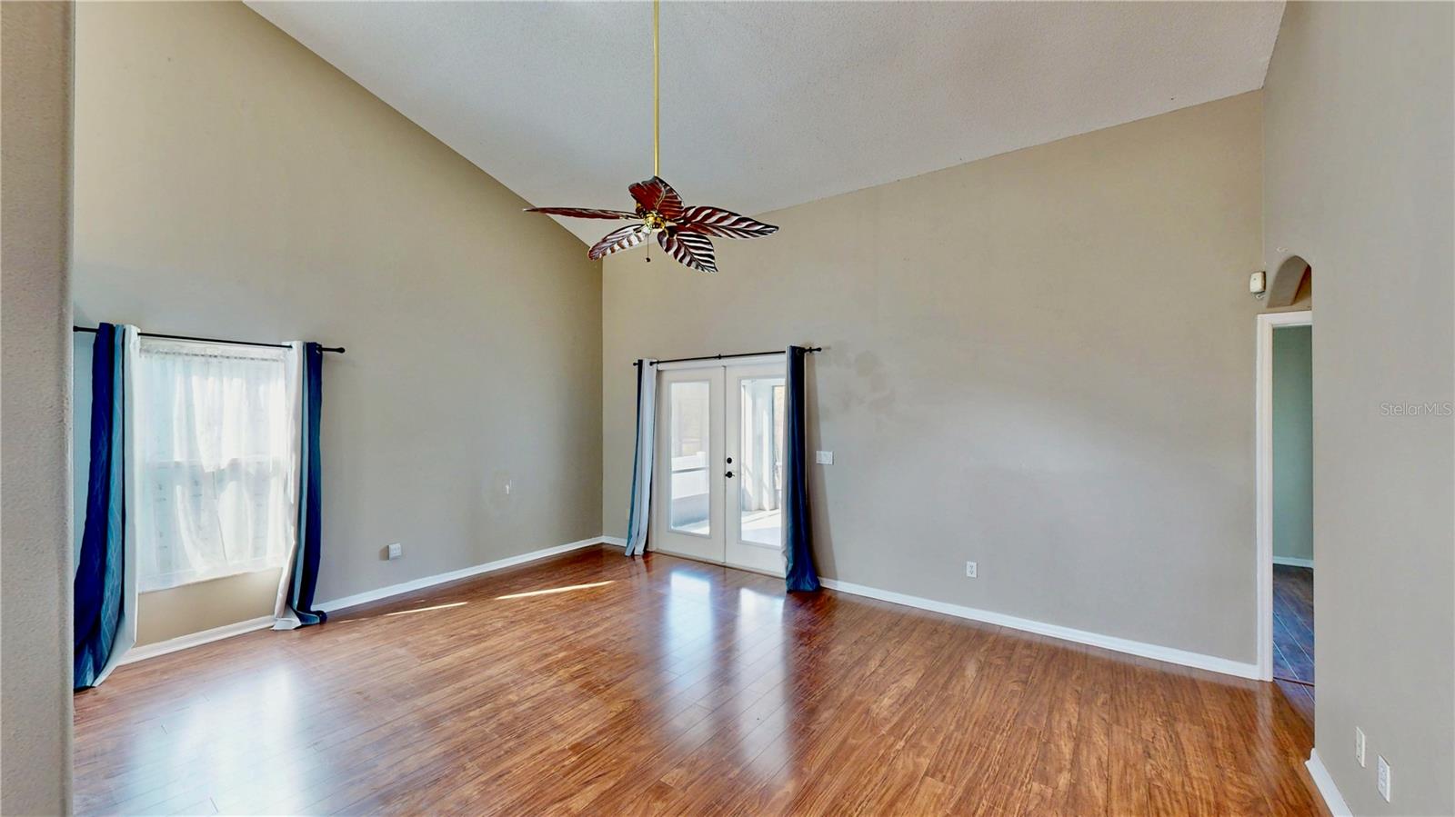 CRYSTAL CREEK - Residential