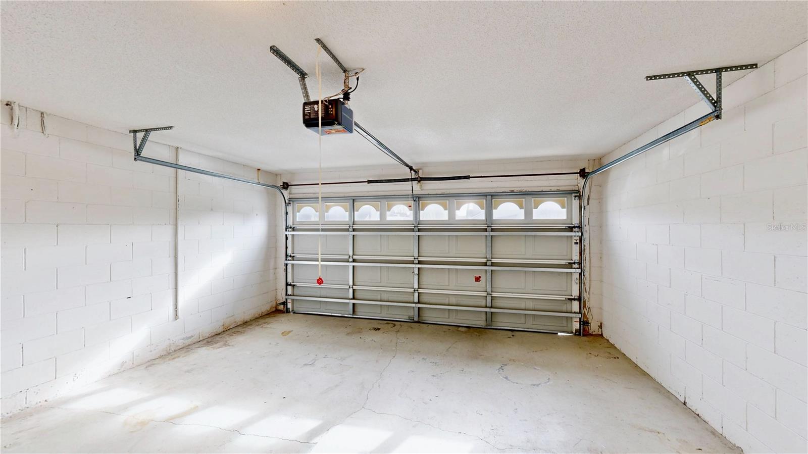 CRYSTAL CREEK - Residential