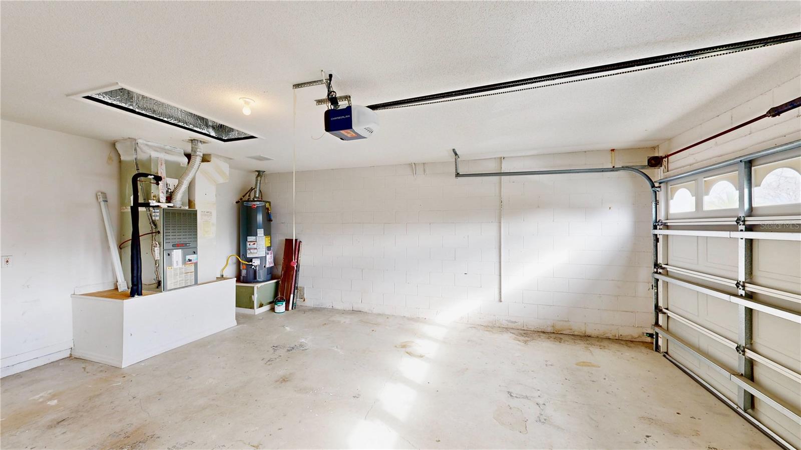 CRYSTAL CREEK - Residential