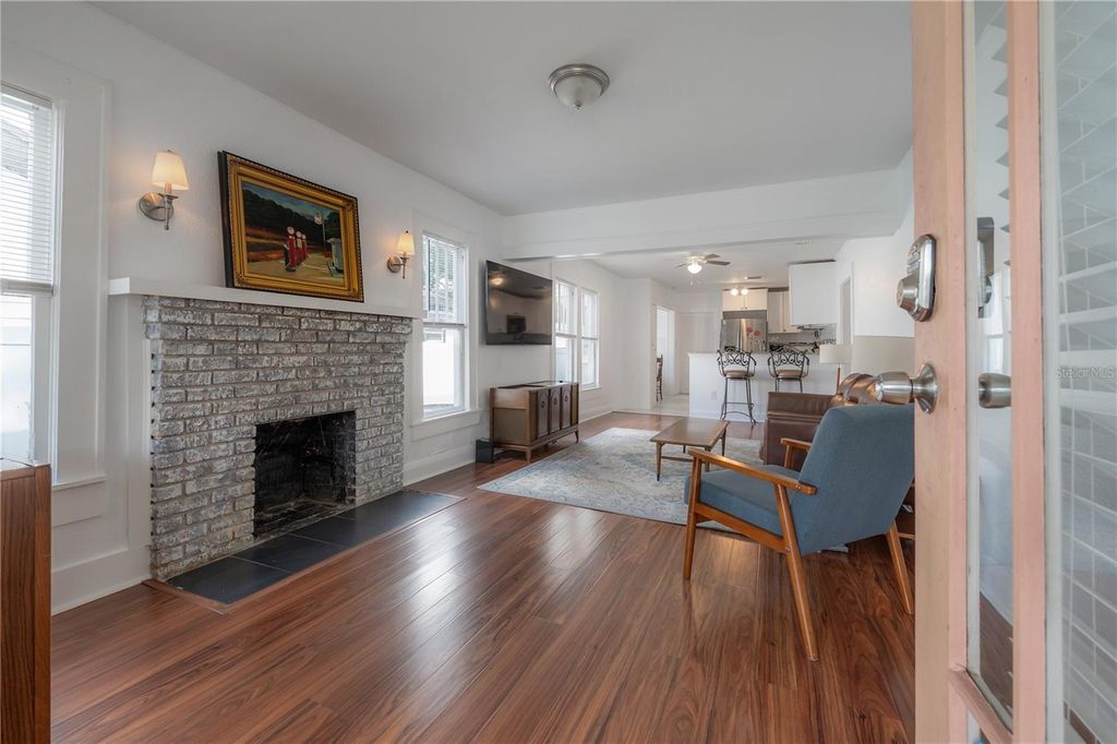 Photo of 207 W Hiawatha Street, Tampa, FL 33604 (MLS # TB8495125)