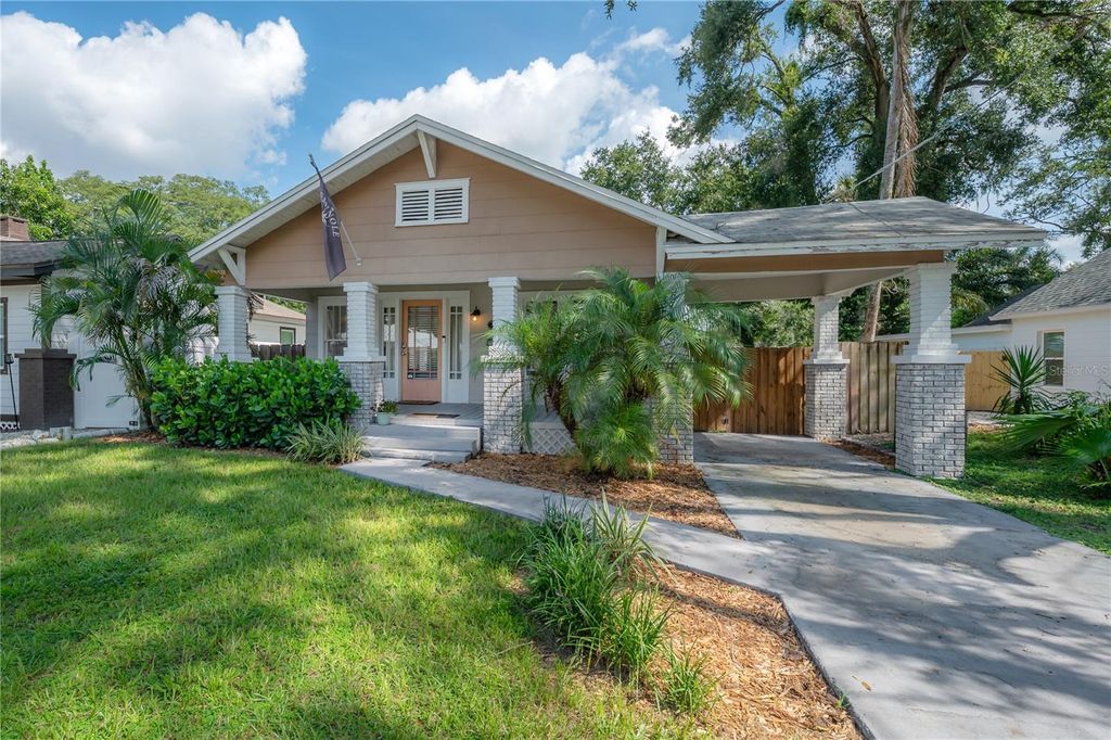 Photo of 207 W Hiawatha Street, Tampa, FL 33604 (MLS # TB8495125)