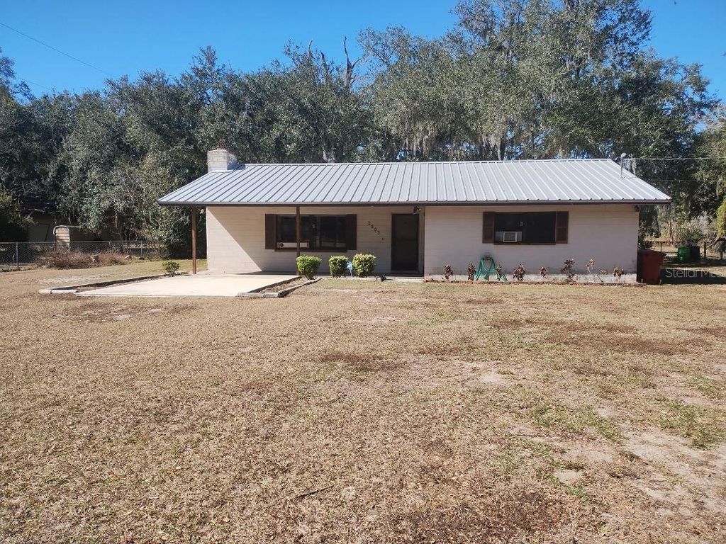 Photo of 2803 Franklin Street, Plant City, FL 33563 (MLS # TB8472547)