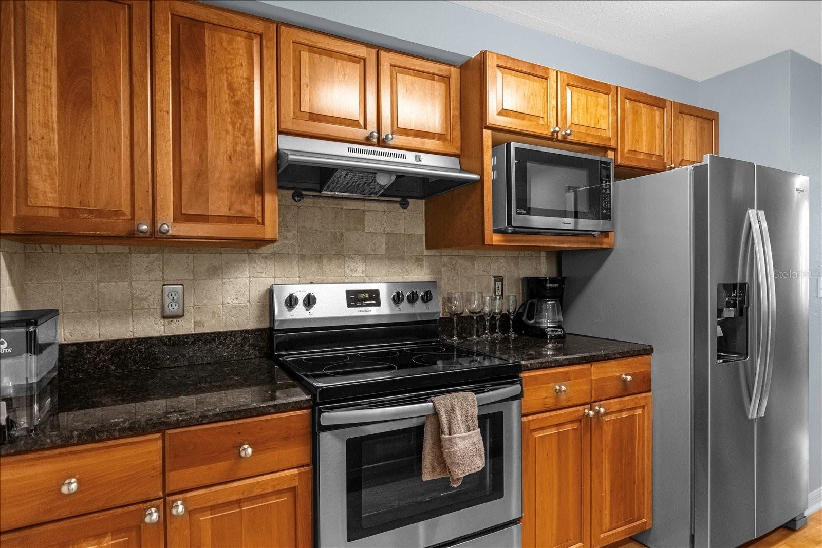 HAMPTONS AT METROWEST - Residential