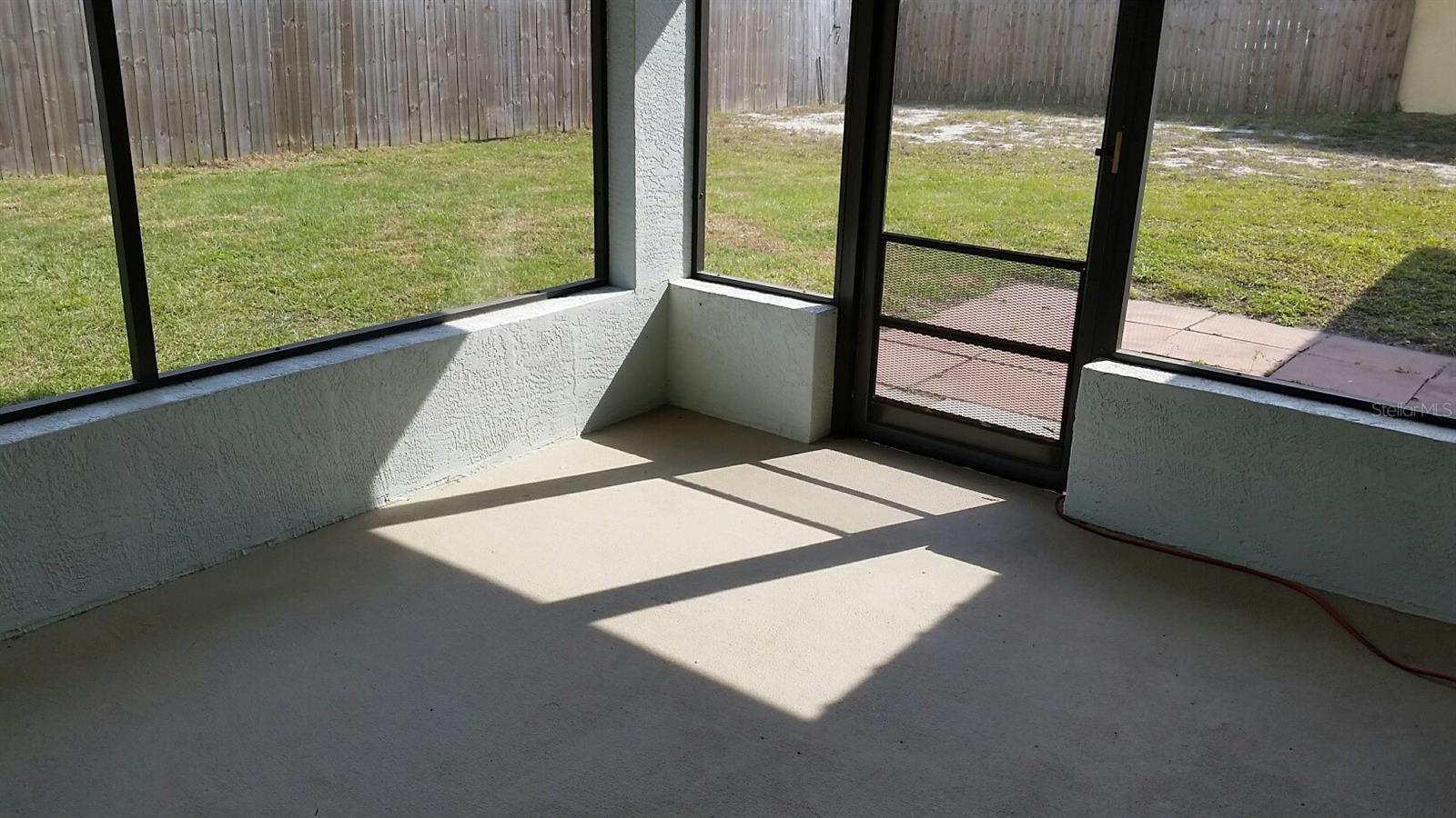 Sargents & Bradburys Sam Tr Oak Hill - Residential Lease