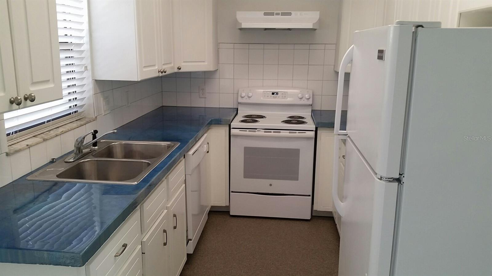 Sargents & Bradburys Sam Tr Oak Hill - Residential Lease