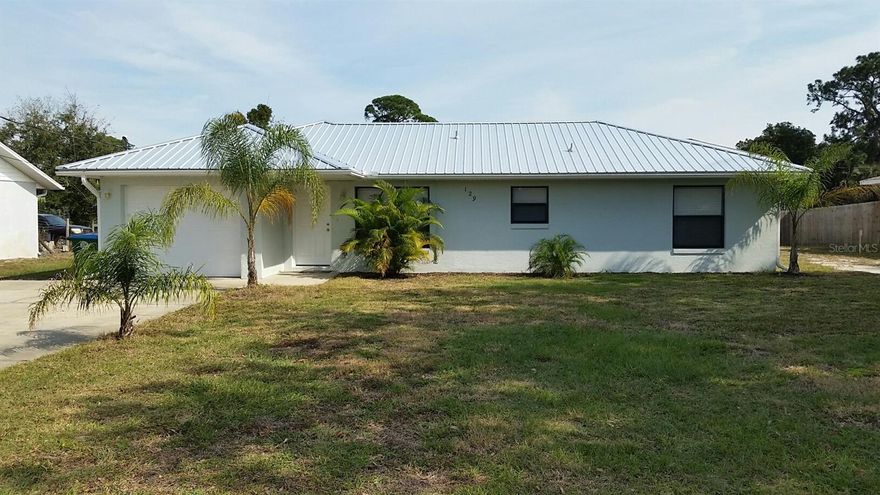 Renovated 2/1 home in Oak Hill.Beautiful seamless flooring and counter tops with epoxy finish. New range/oven Large closets. Screened room off dining area. Spacious yard. One car garage. Room for boat/recreational vehicle. Close to school, parks, fishing camps, boat launch, etc.