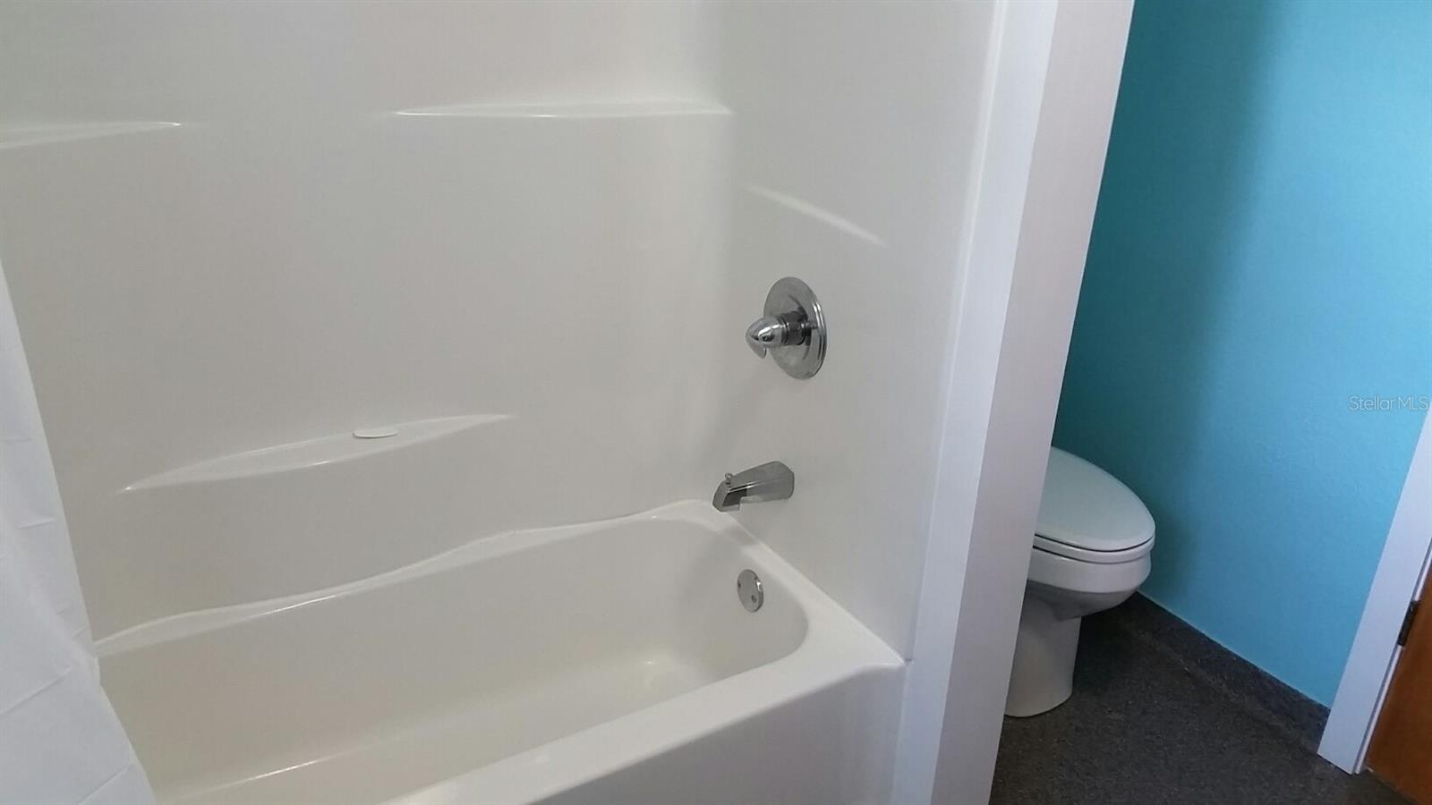 Sargents & Bradburys Sam Tr Oak Hill - Residential Lease