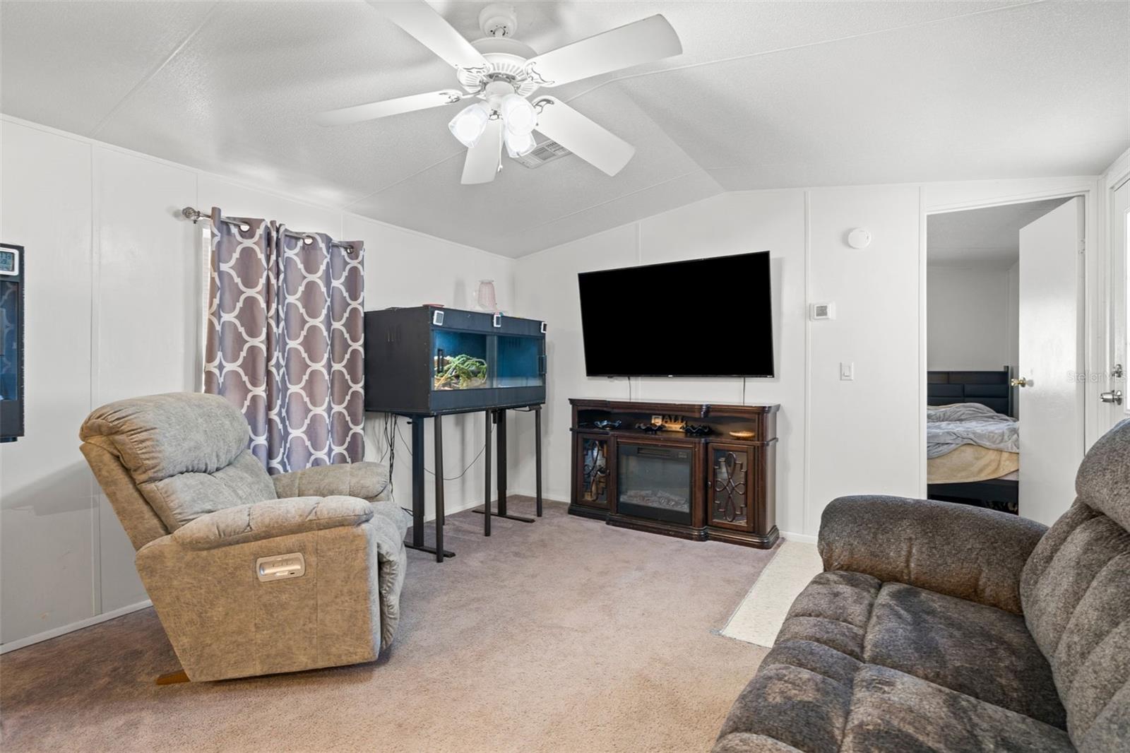 HUDSON GROVE ESTATES - Residential