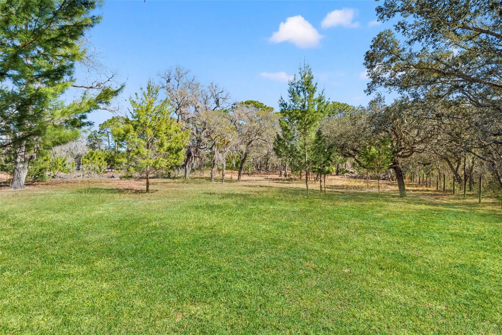 HUDSON GROVE ESTATES - Residential