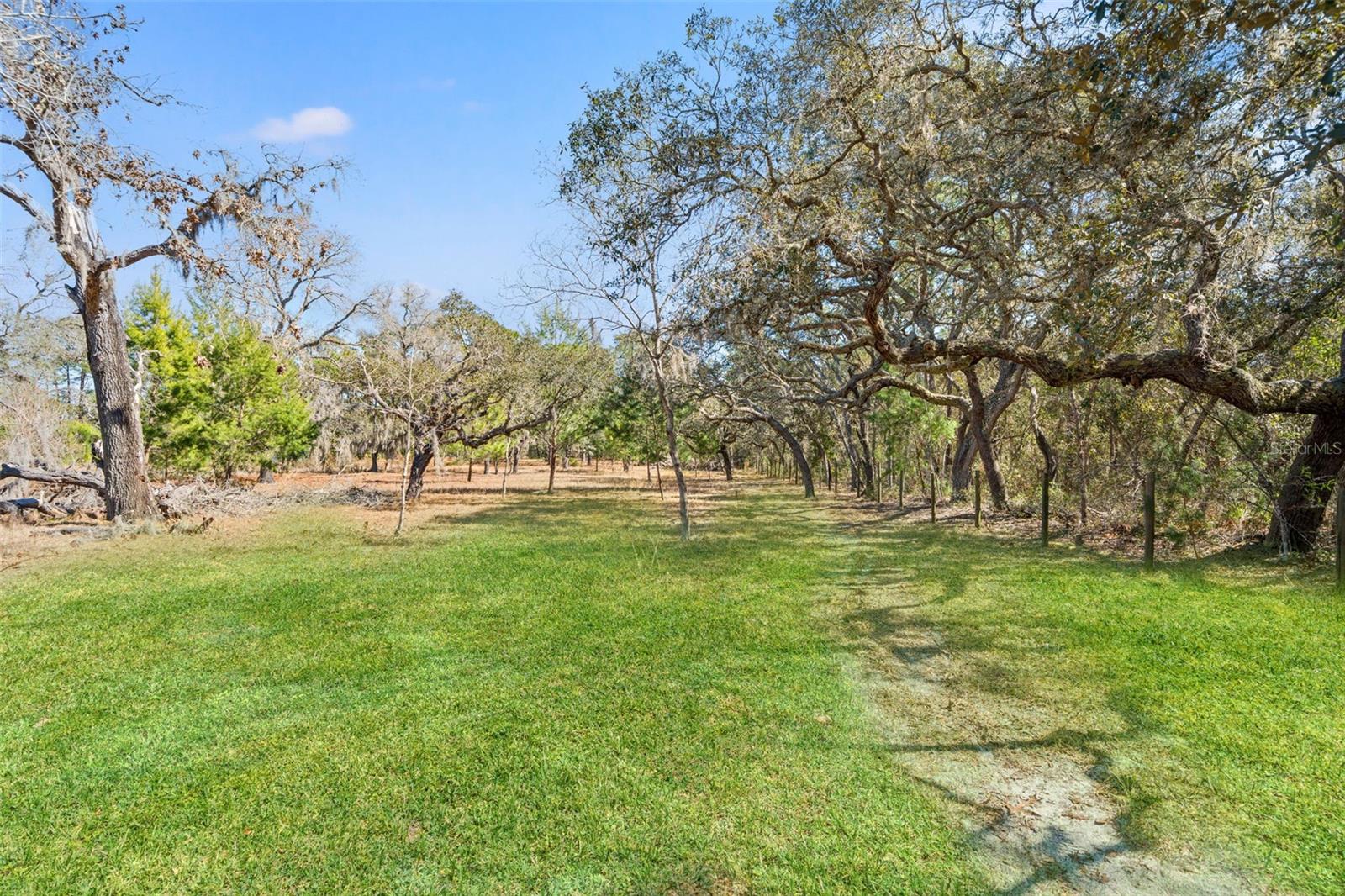 HUDSON GROVE ESTATES - Residential