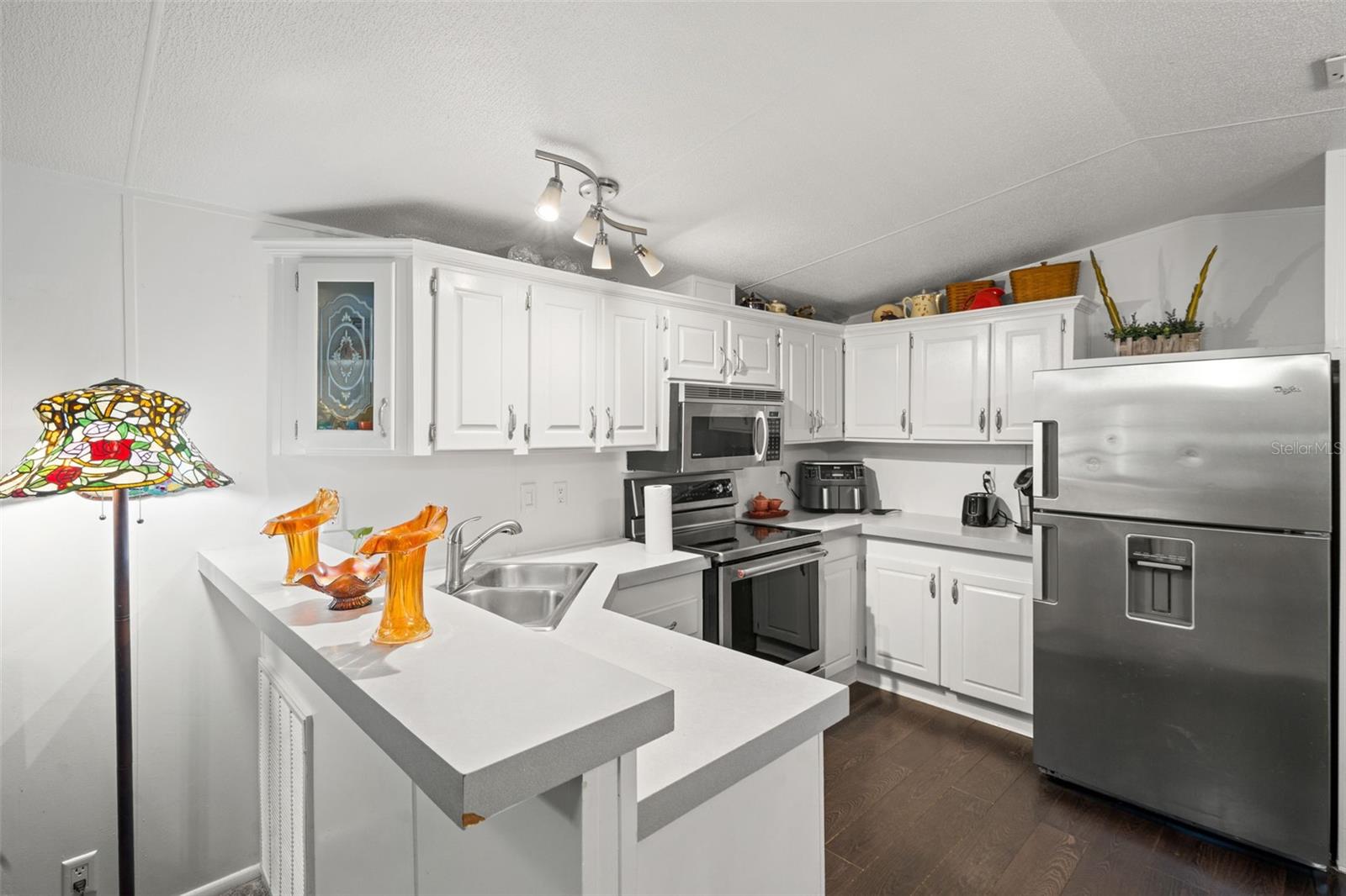 HUDSON GROVE ESTATES - Residential