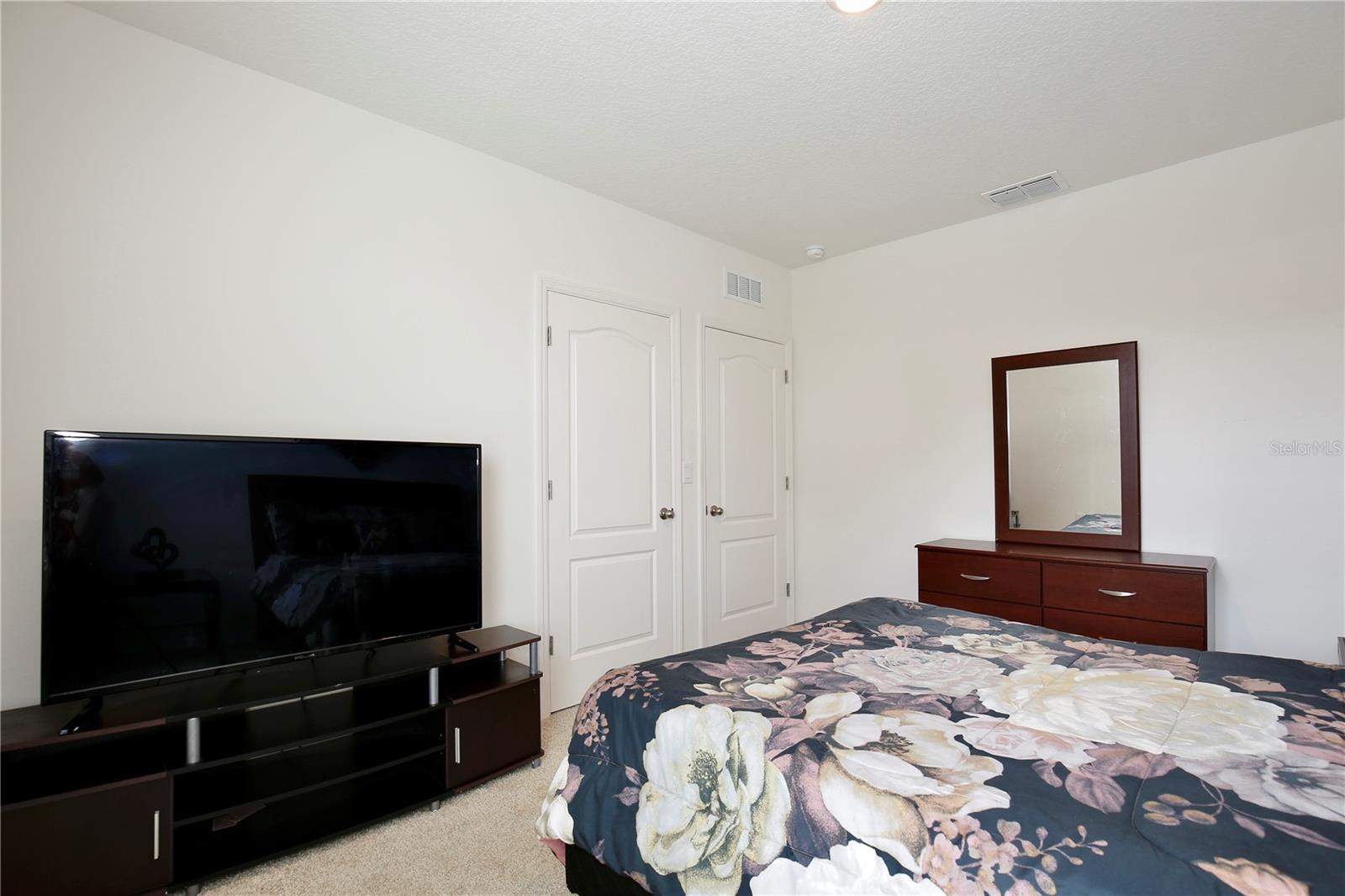 RIVIERA BELLA UN 8B - Residential