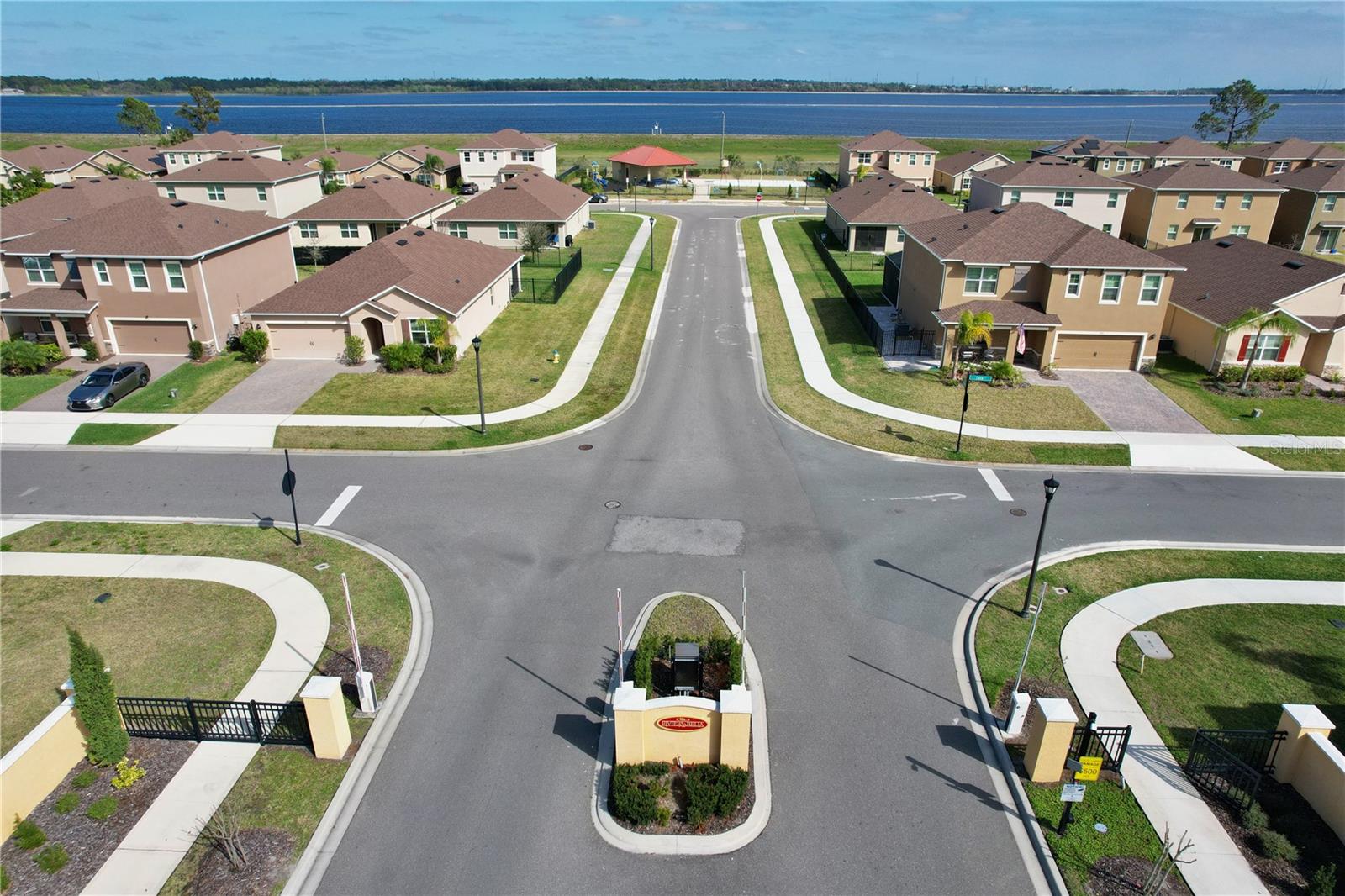 RIVIERA BELLA UN 8B - Residential