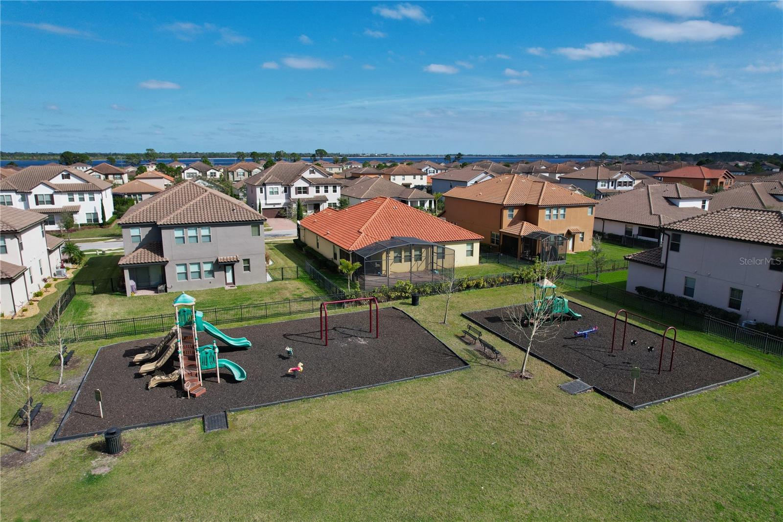 RIVIERA BELLA UN 8B - Residential