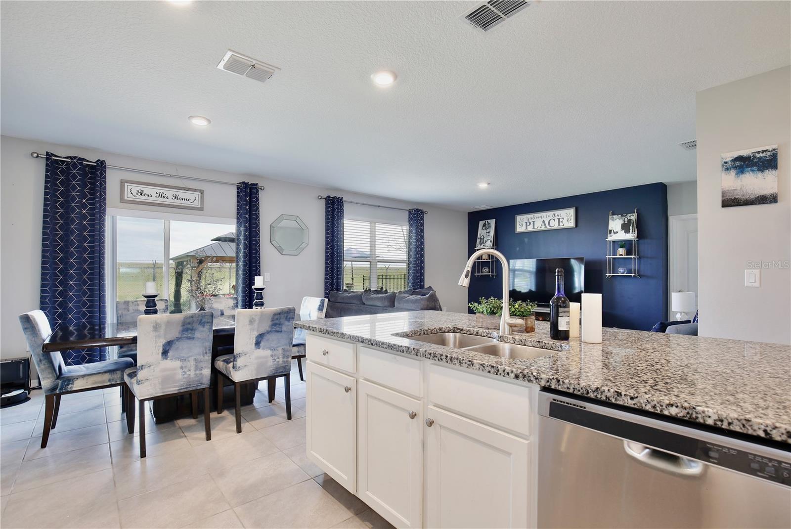 RIVIERA BELLA UN 8B - Residential