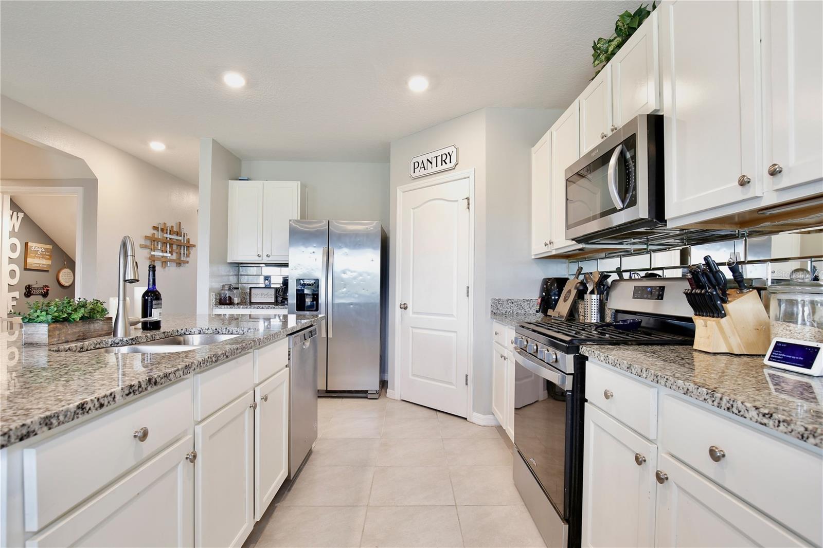 RIVIERA BELLA UN 8B - Residential