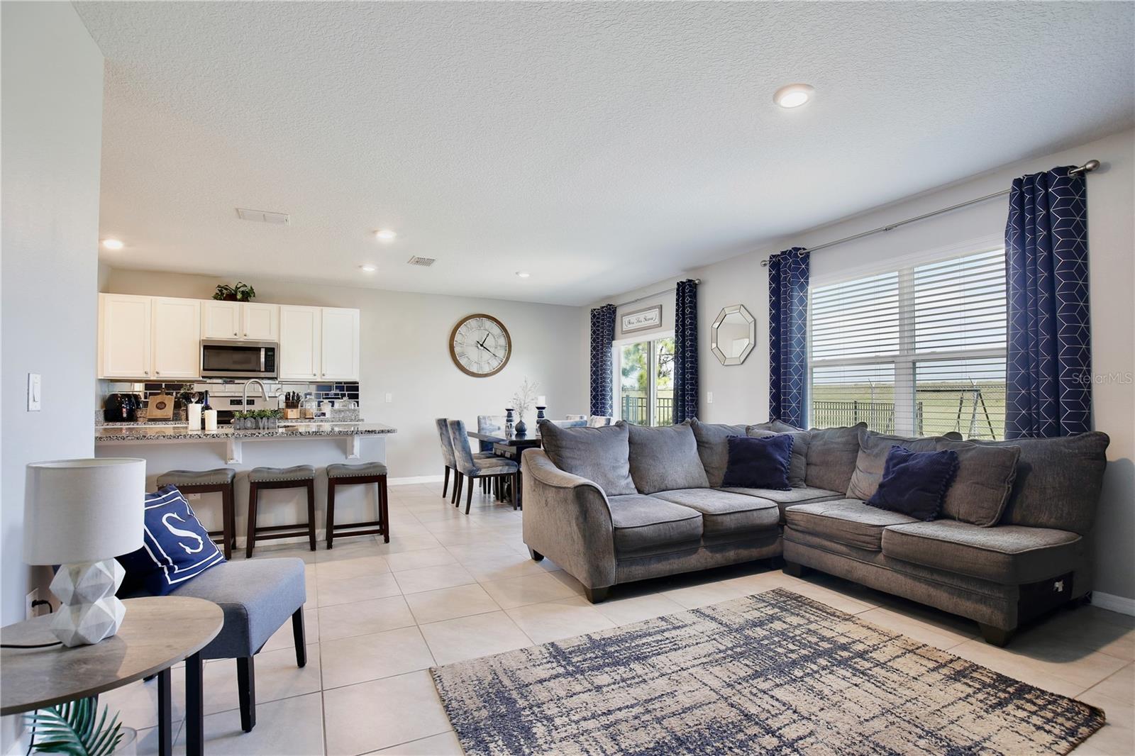 RIVIERA BELLA UN 8B - Residential