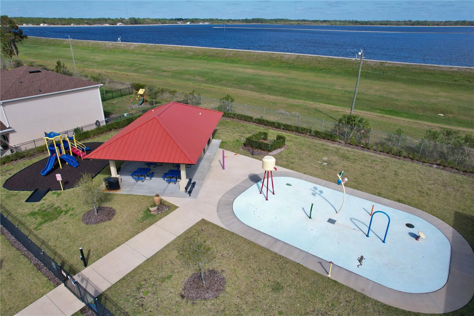 RIVIERA BELLA UN 8B - Residential