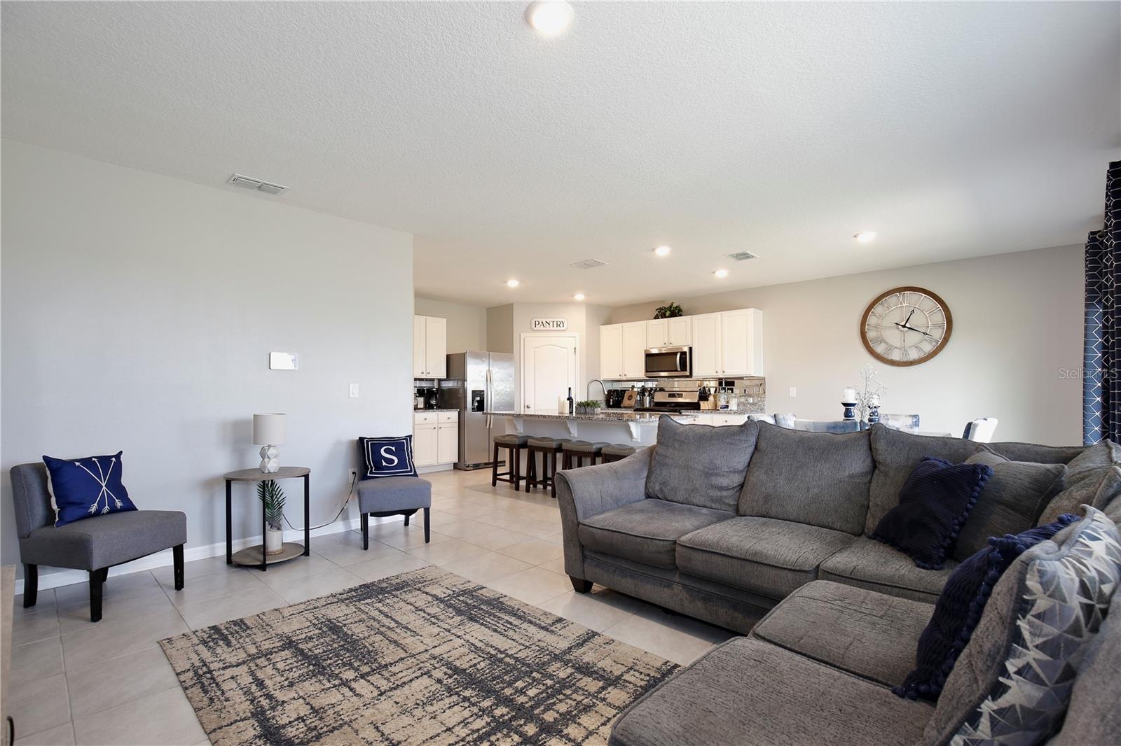 RIVIERA BELLA UN 8B - Residential