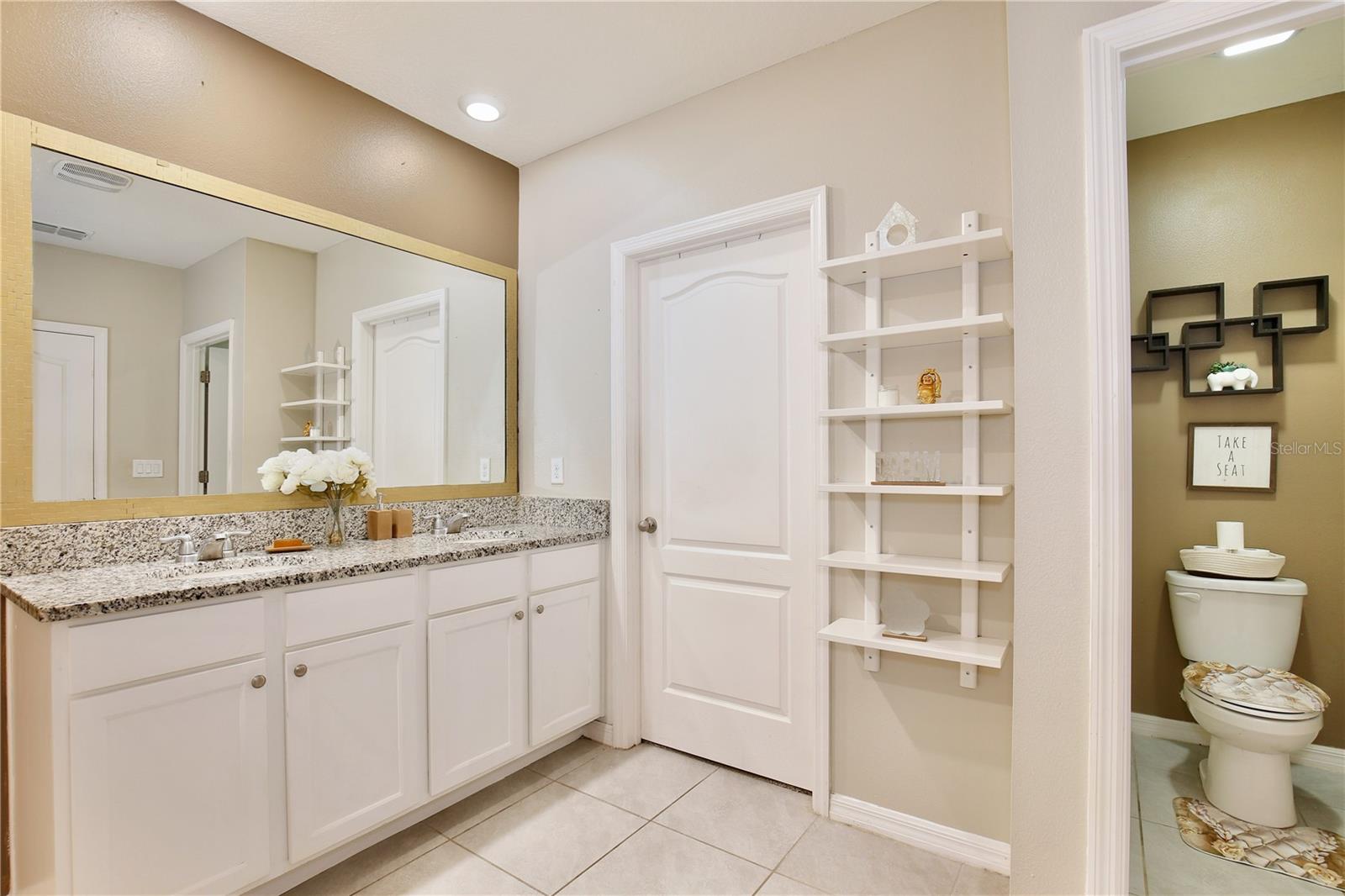 RIVIERA BELLA UN 8B - Residential