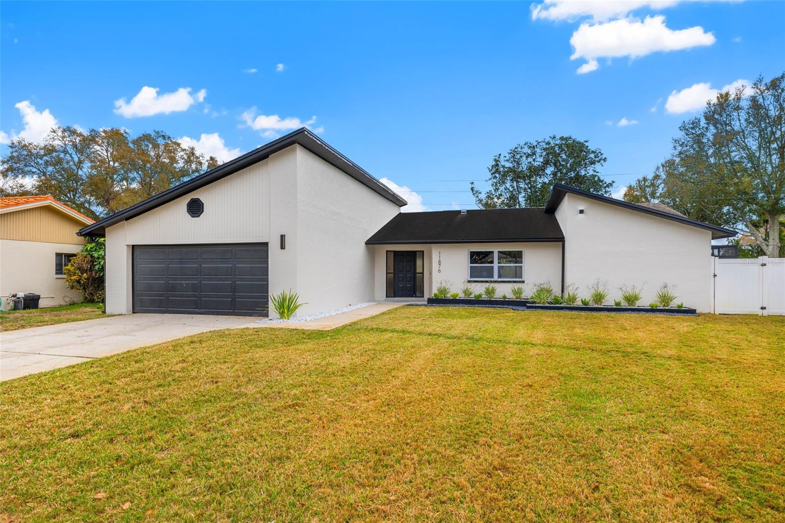 SEMINOLE COUNTRY ESTATES - Residential
